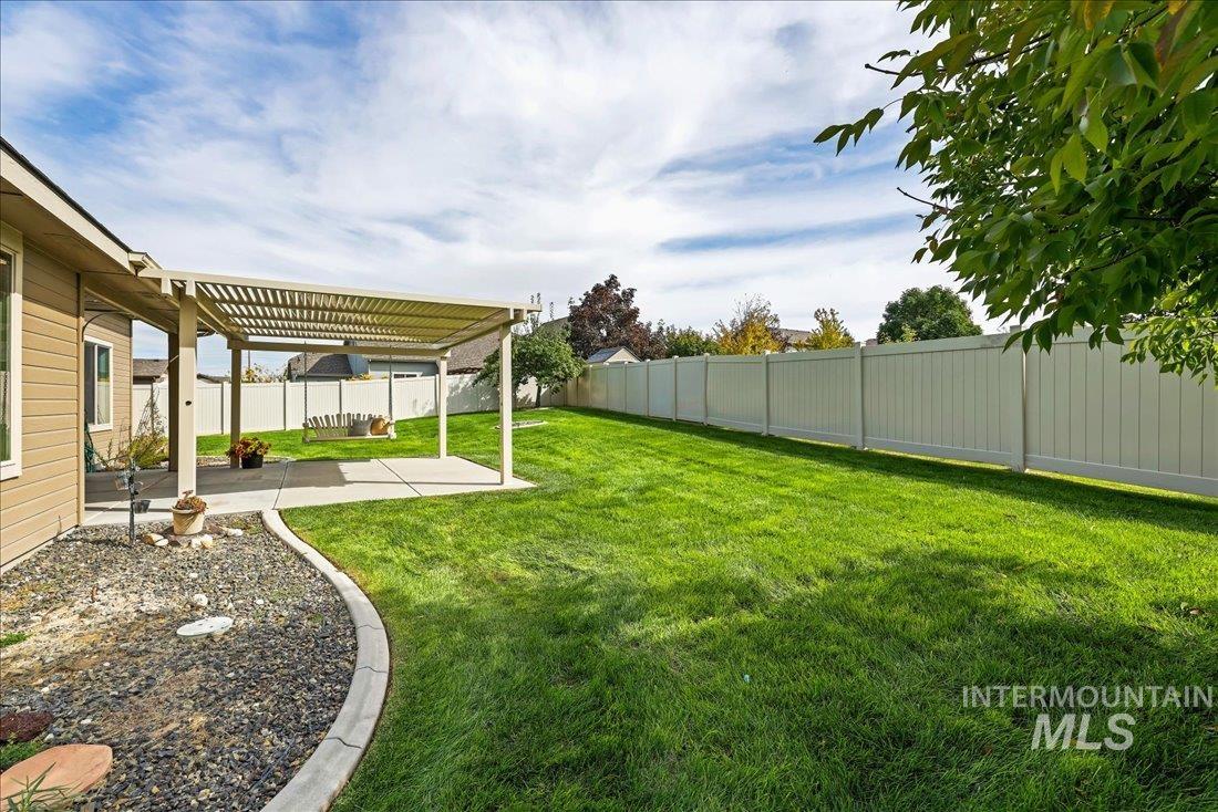 1914 S Sandcrest Way, Nampa, Idaho 83686-9679, 3 Bedrooms, 2 Bathrooms, Residential For Sale, Price $415,000, 98962307