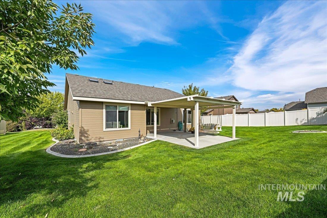 1914 S Sandcrest Way, Nampa, Idaho 83686-9679, 3 Bedrooms, 2 Bathrooms, Residential For Sale, Price $415,000, 98962307