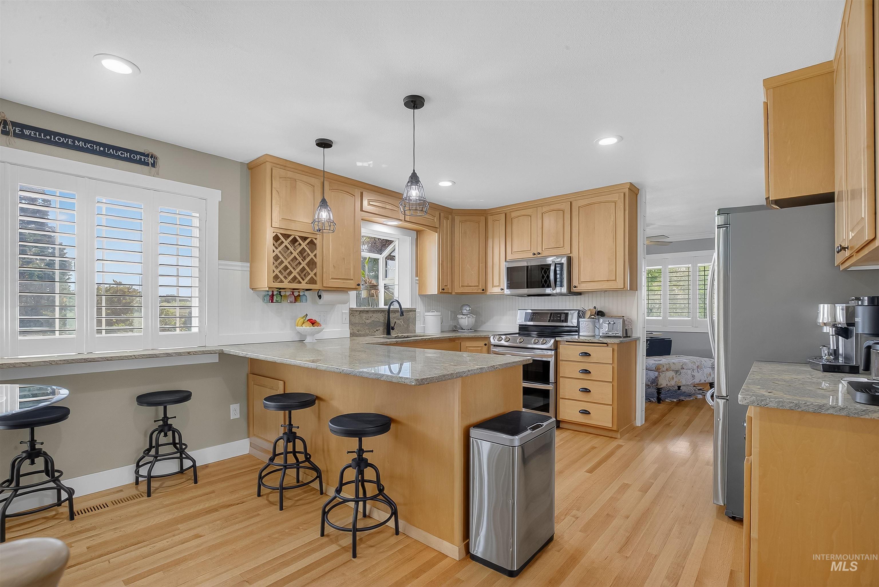 2335 Valleyview Ct., Clarkston, Washington 99403, 3 Bedrooms, 2.5 Bathrooms, Residential For Sale, Price $639,000, 98962321