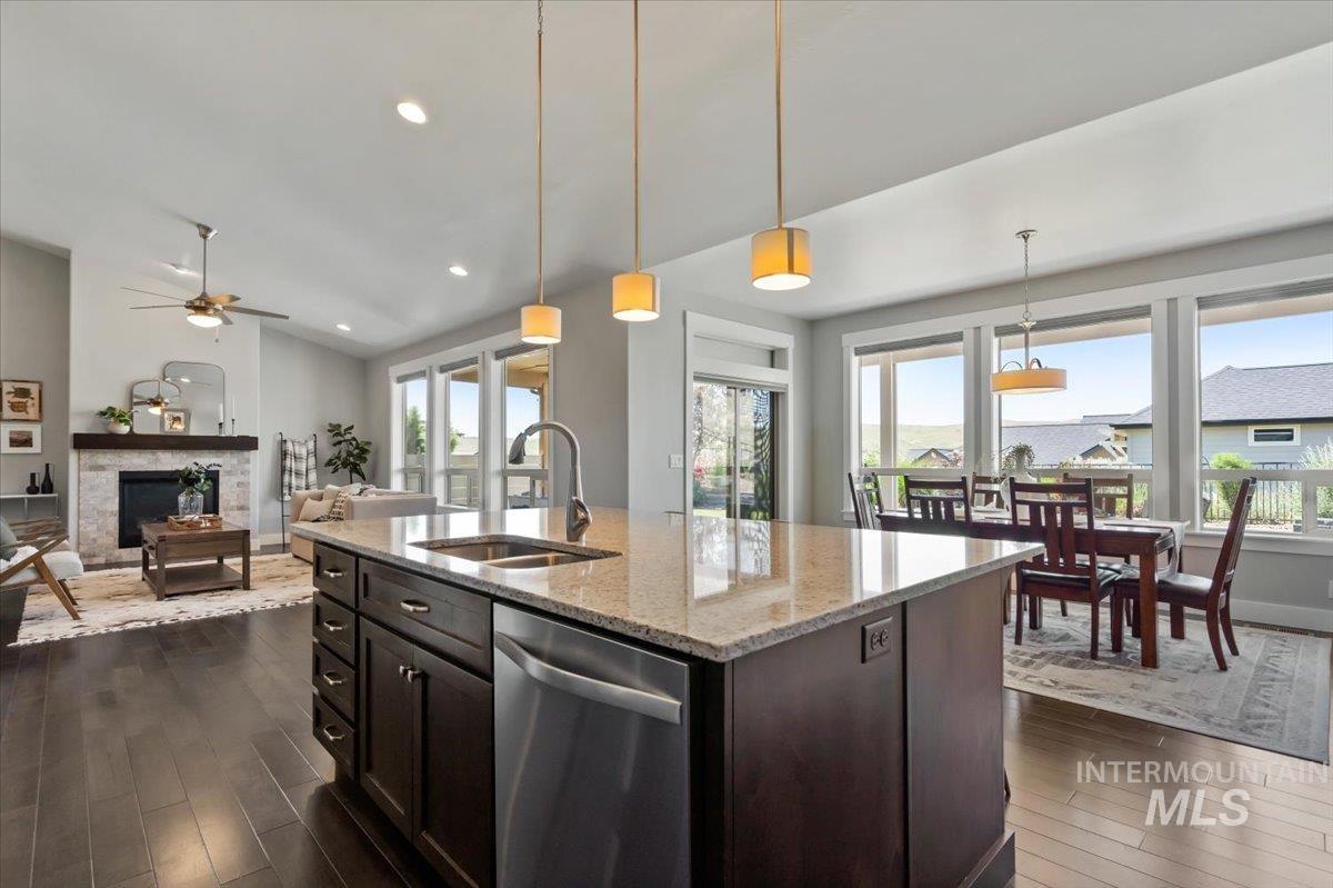 18611 N Silver Tree Way, Eagle, Idaho 83714, 3 Bedrooms, 2.5 Bathrooms, Residential For Sale, Price $749,900, 98962327