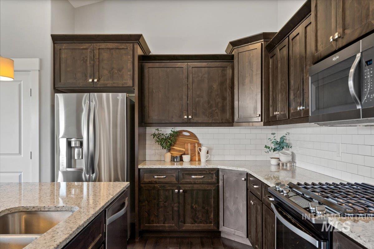 18611 N Silver Tree Way, Eagle, Idaho 83714, 3 Bedrooms, 2.5 Bathrooms, Residential For Sale, Price $749,900, 98962327