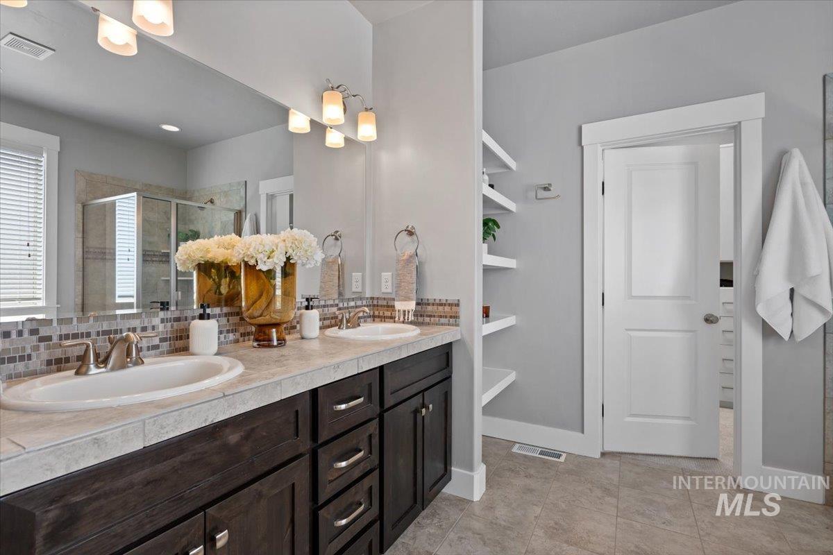 18611 N Silver Tree Way, Eagle, Idaho 83714, 3 Bedrooms, 2.5 Bathrooms, Residential For Sale, Price $749,900, 98962327