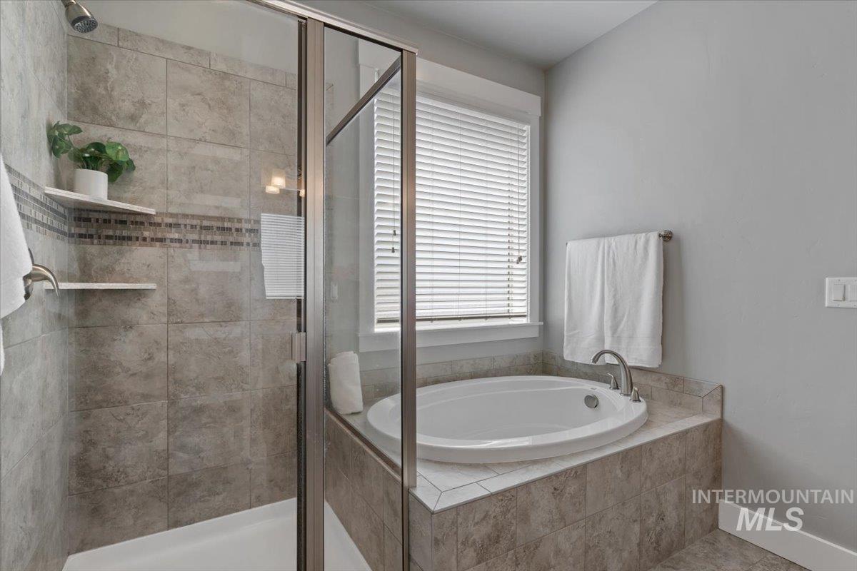 18611 N Silver Tree Way, Eagle, Idaho 83714, 3 Bedrooms, 2.5 Bathrooms, Residential For Sale, Price $749,900, 98962327