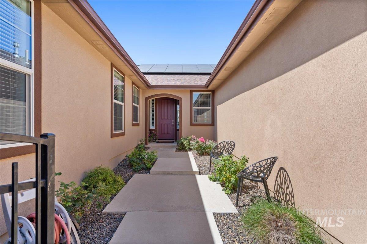 18611 N Silver Tree Way, Eagle, Idaho 83714, 3 Bedrooms, 2.5 Bathrooms, Residential For Sale, Price $749,900, 98962327