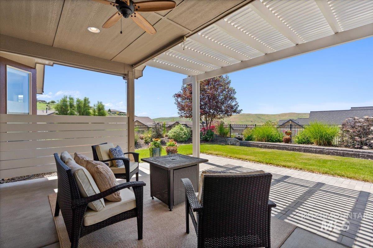 18611 N Silver Tree Way, Eagle, Idaho 83714, 3 Bedrooms, 2.5 Bathrooms, Residential For Sale, Price $749,900, 98962327