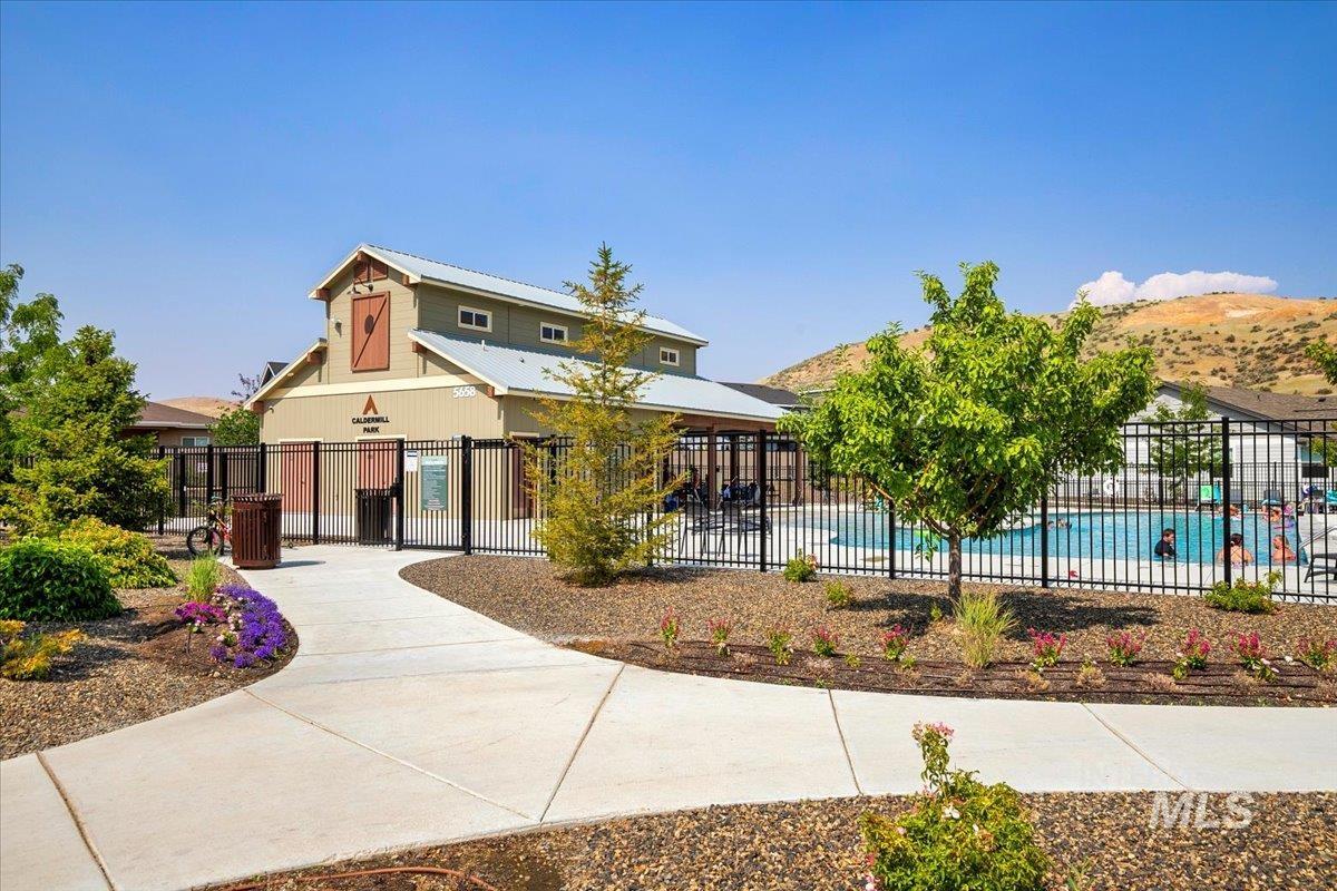 18611 N Silver Tree Way, Eagle, Idaho 83714, 3 Bedrooms, 2.5 Bathrooms, Residential For Sale, Price $749,900, 98962327