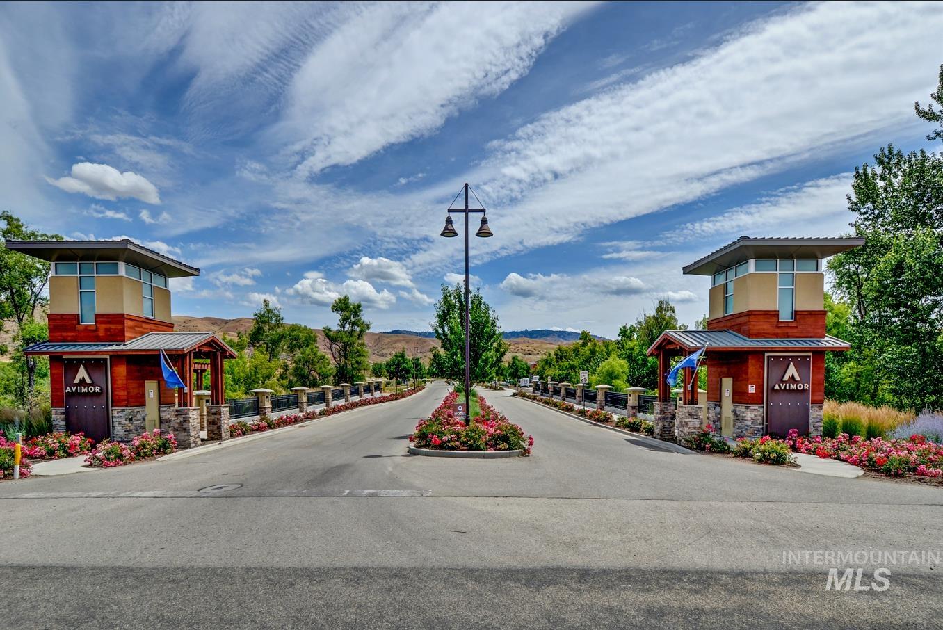 18611 N Silver Tree Way, Eagle, Idaho 83714, 3 Bedrooms, 2.5 Bathrooms, Residential For Sale, Price $749,900, 98962327
