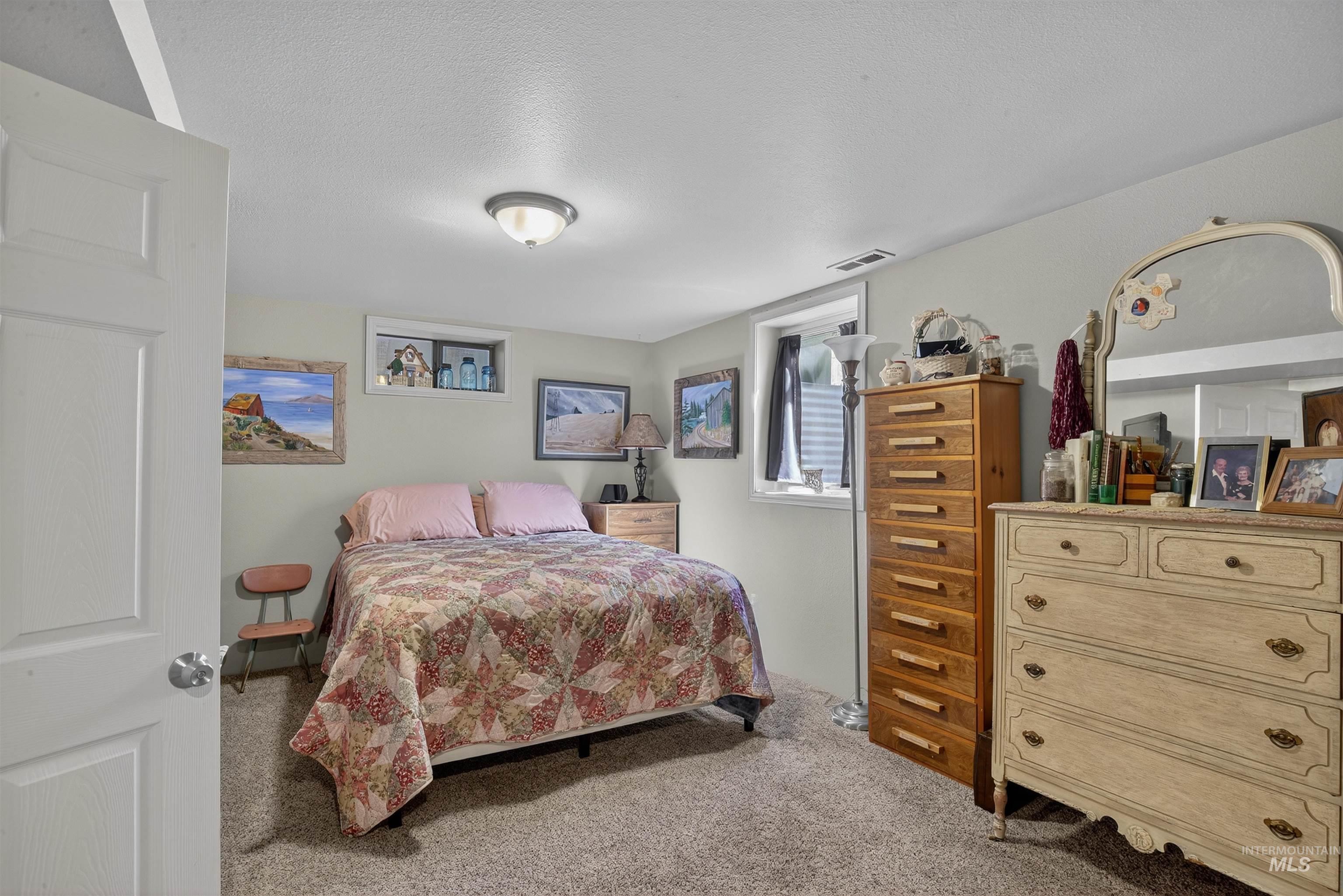 715 8th St, Clarkston, Washington 99403, 3 Bedrooms, 3 Bathrooms, Residential For Sale, Price $360,000, 98962339