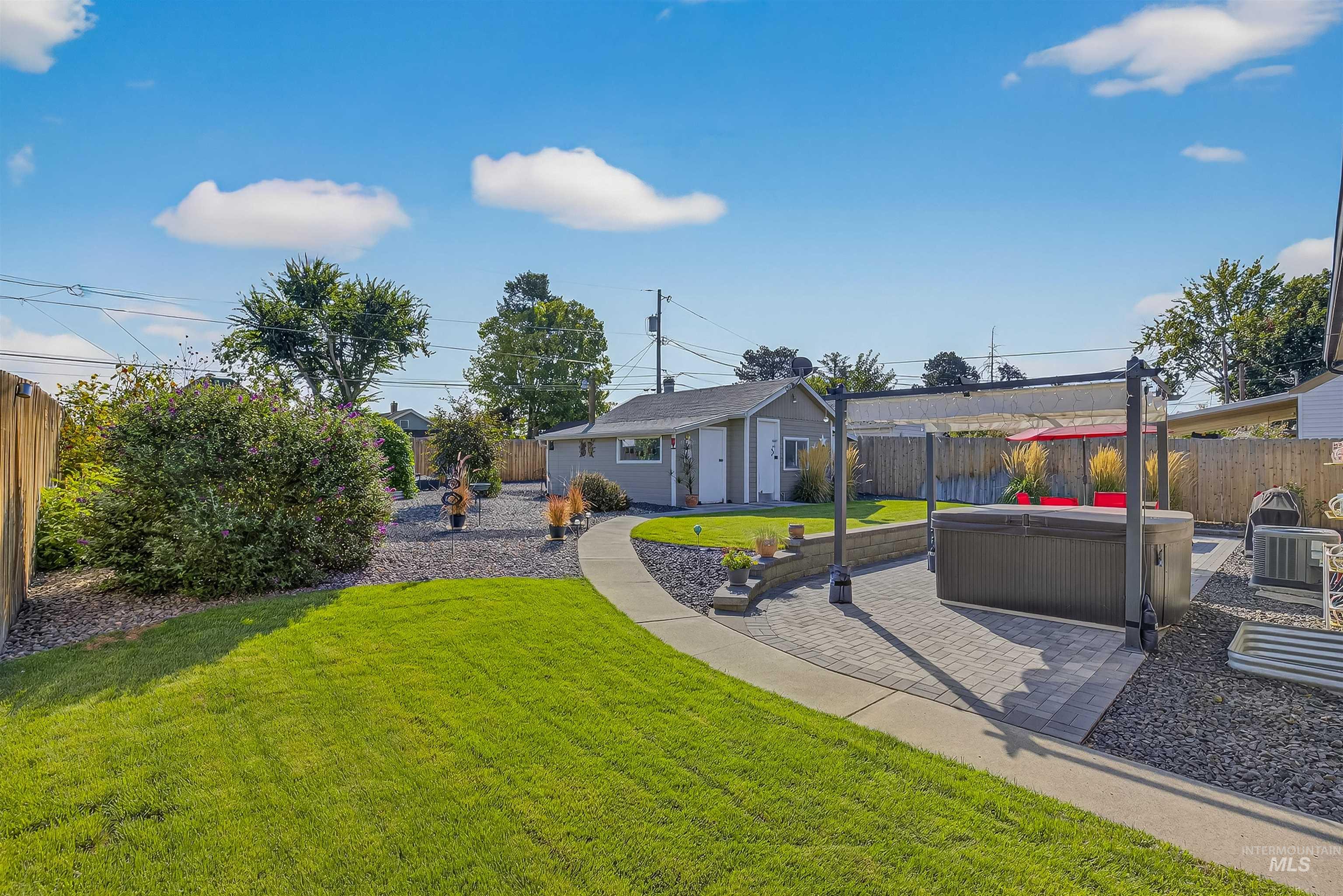 715 8th St, Clarkston, Washington 99403, 3 Bedrooms, 3 Bathrooms, Residential For Sale, Price $360,000, 98962339