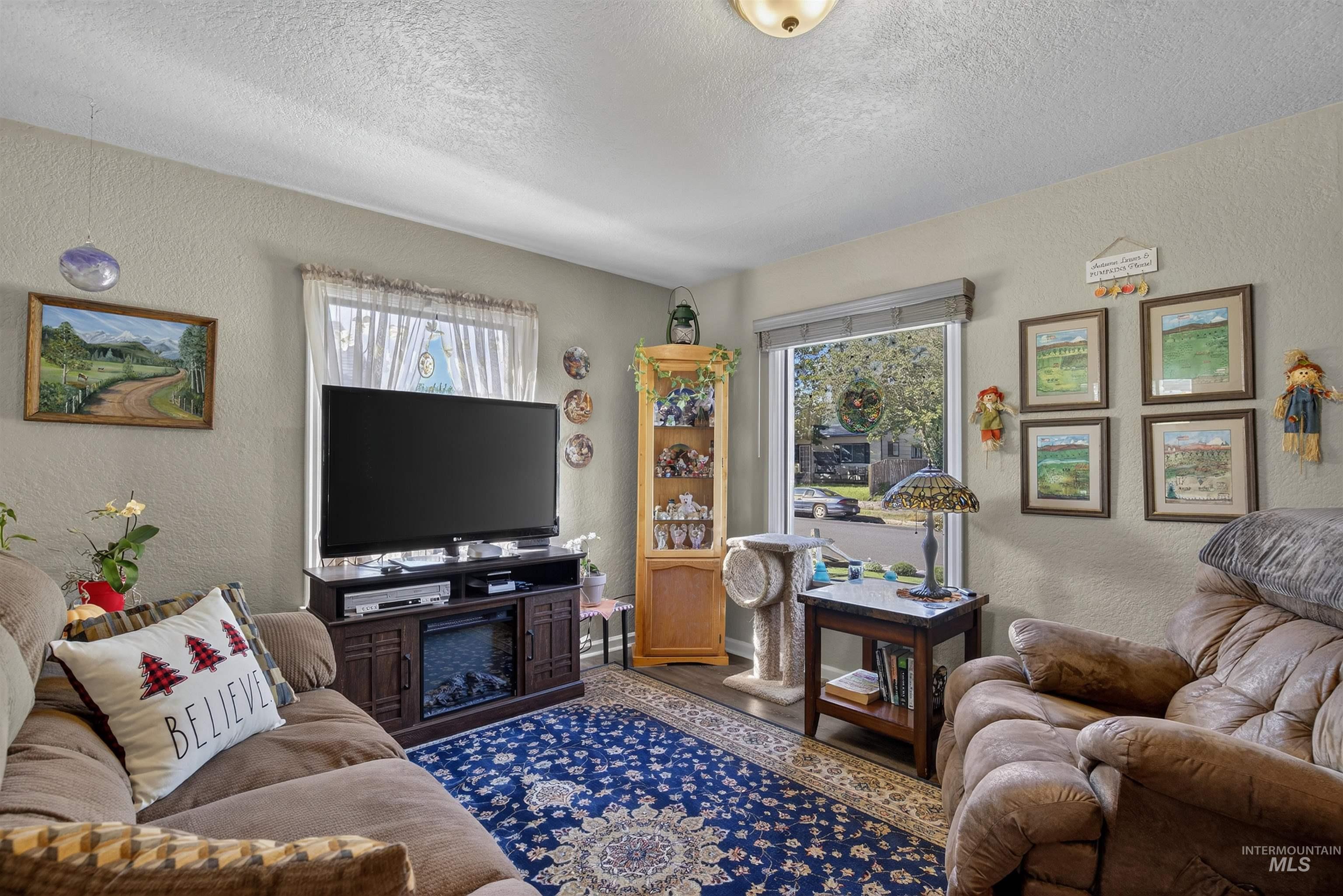 715 8th St, Clarkston, Washington 99403, 3 Bedrooms, 3 Bathrooms, Residential For Sale, Price $360,000, 98962339