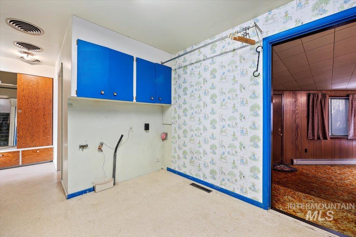 26 E 100 S, Rupert, Idaho 83350, 4 Bedrooms, 2 Bathrooms, Residential For Sale, Price $205,000, 98962341