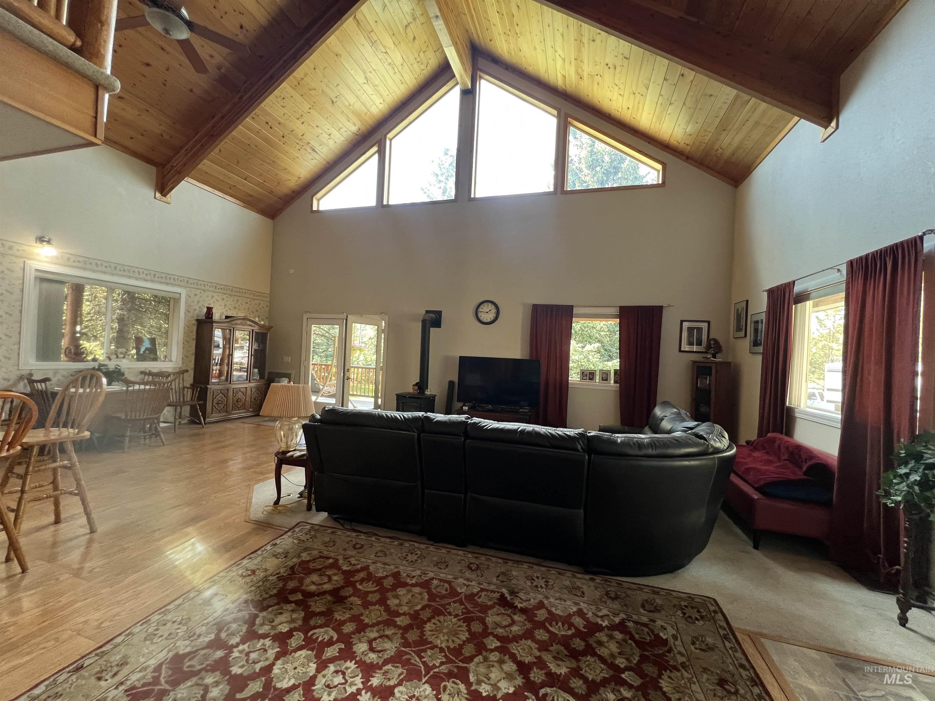 120 Forest Place, Donnelly, Idaho 83615, 3 Bedrooms, 4 Bathrooms, Residential For Sale, Price $920,000, 98962347