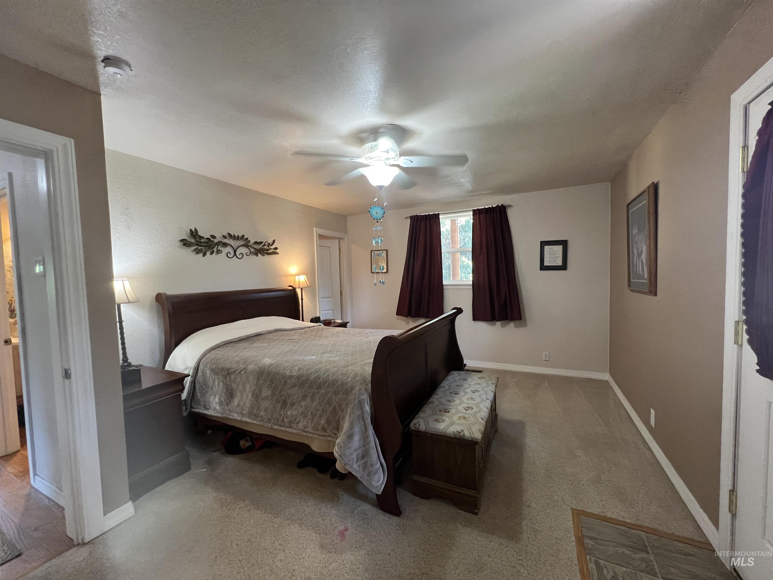 120 Forest Place, Donnelly, Idaho 83615, 3 Bedrooms, 4 Bathrooms, Residential For Sale, Price $920,000, 98962347