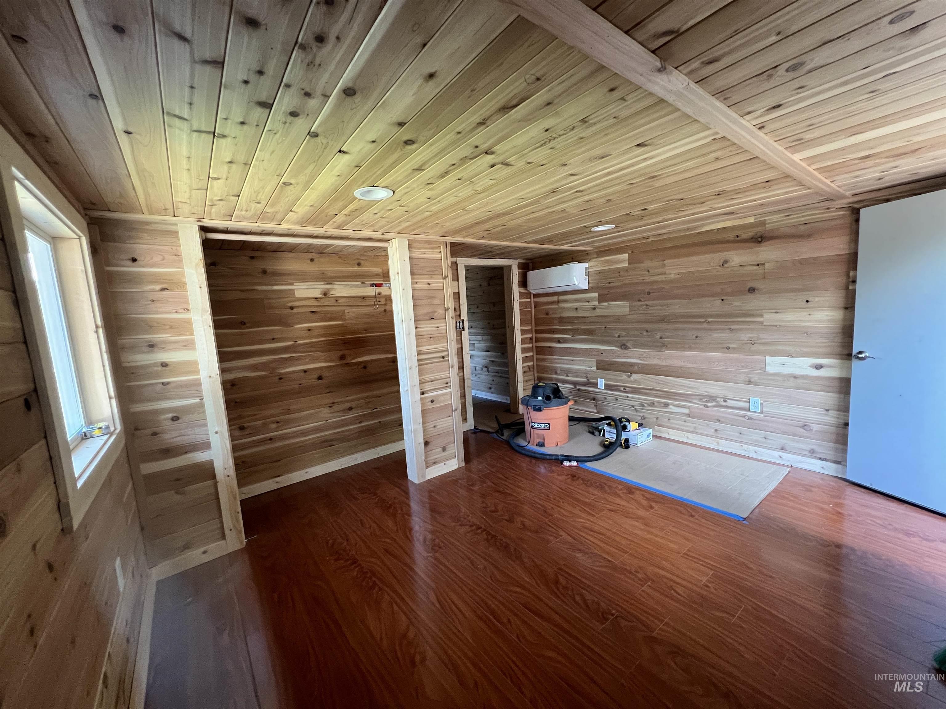 120 Forest Place, Donnelly, Idaho 83615, 3 Bedrooms, 4 Bathrooms, Residential For Sale, Price $920,000, 98962347