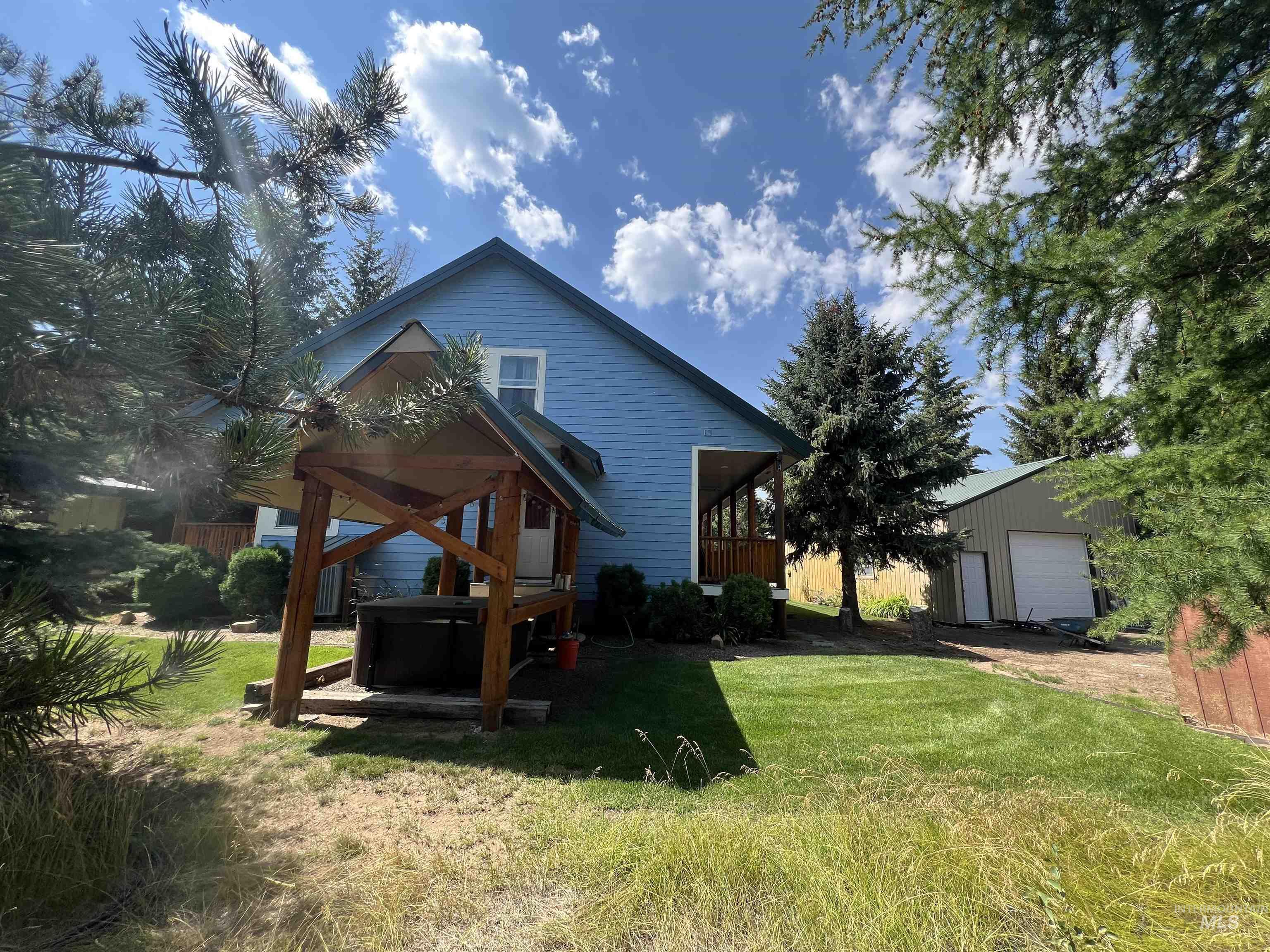 120 Forest Place, Donnelly, Idaho 83615, 3 Bedrooms, 4 Bathrooms, Residential For Sale, Price $920,000, 98962347