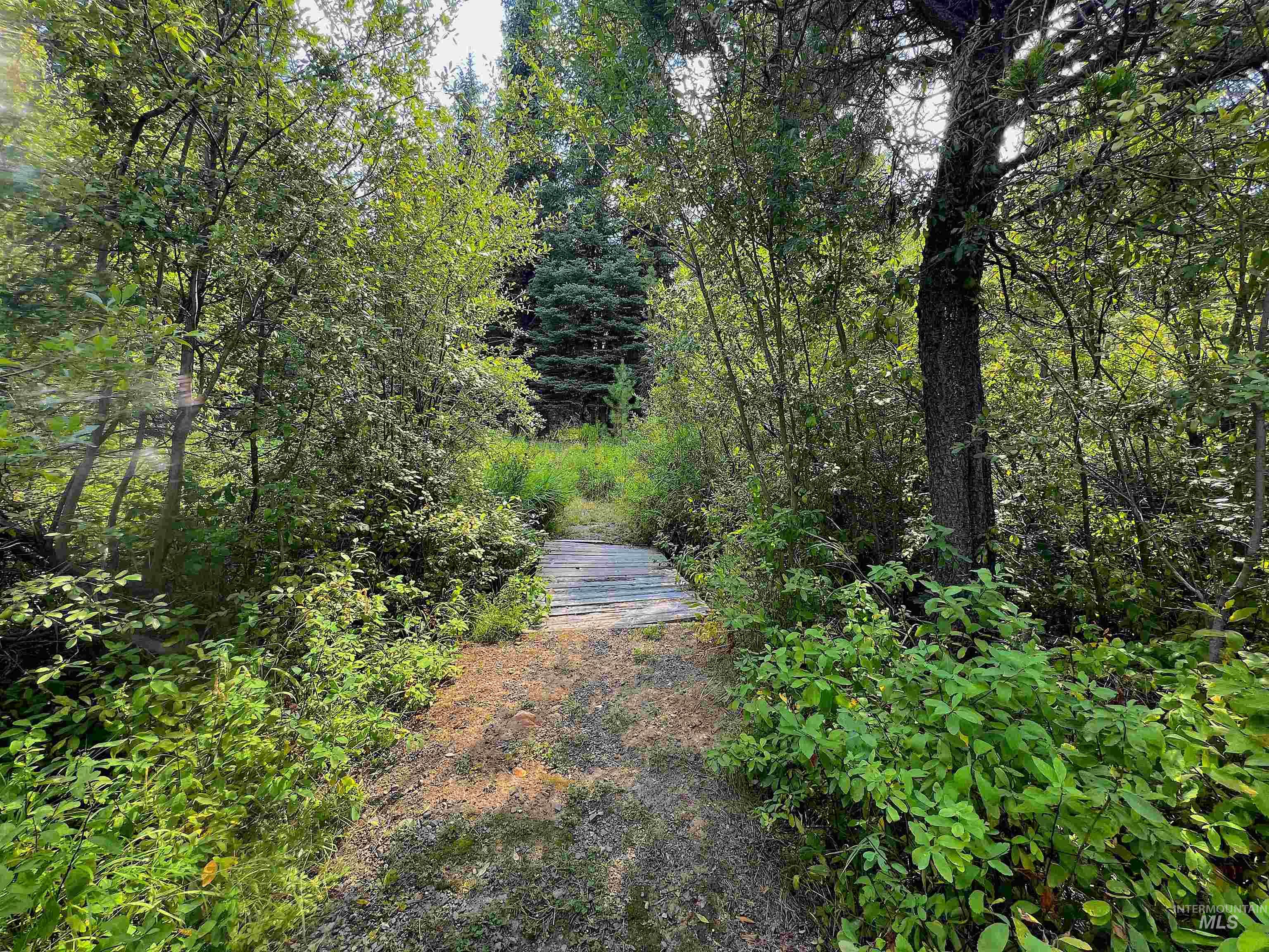 106 Forest Place, Donnelly, Idaho 83638, 3 Bedrooms, 3 Bathrooms, Residential For Sale, Price $599,900, 98962350