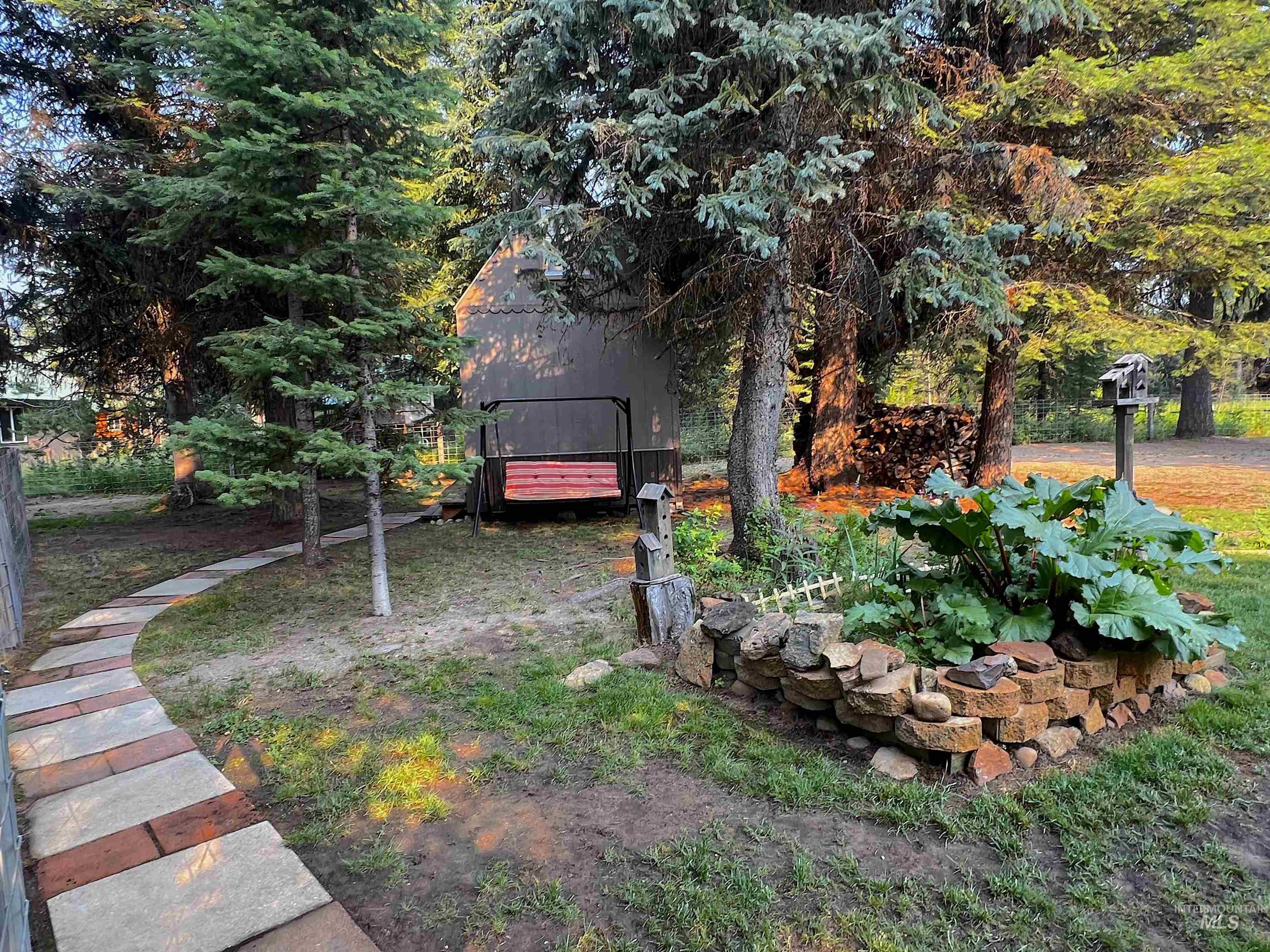 106 Forest Place, Donnelly, Idaho 83638, 3 Bedrooms, 3 Bathrooms, Residential For Sale, Price $599,900, 98962350