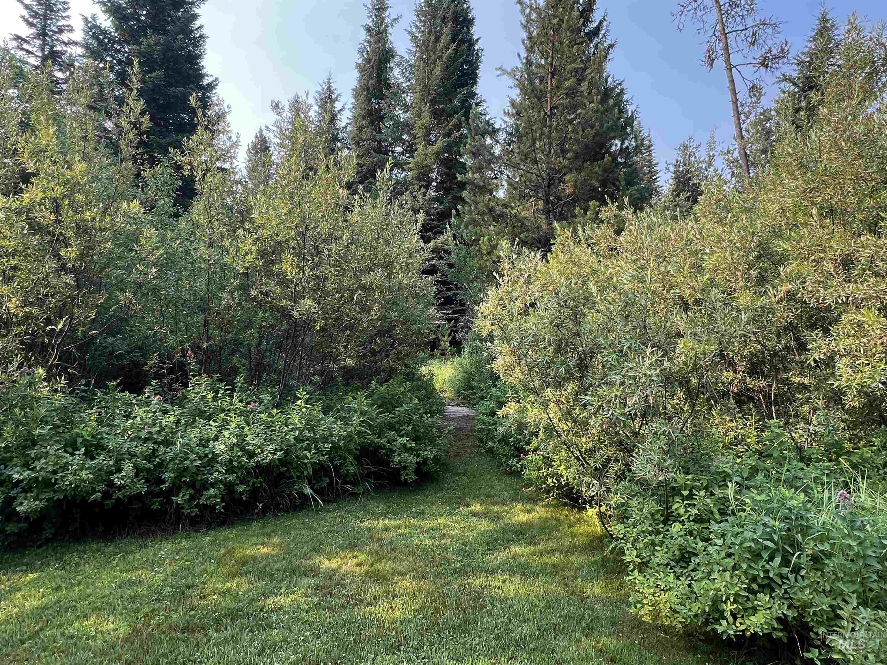 106 Forest Place, Donnelly, Idaho 83638, 3 Bedrooms, 3 Bathrooms, Residential For Sale, Price $599,900, 98962350