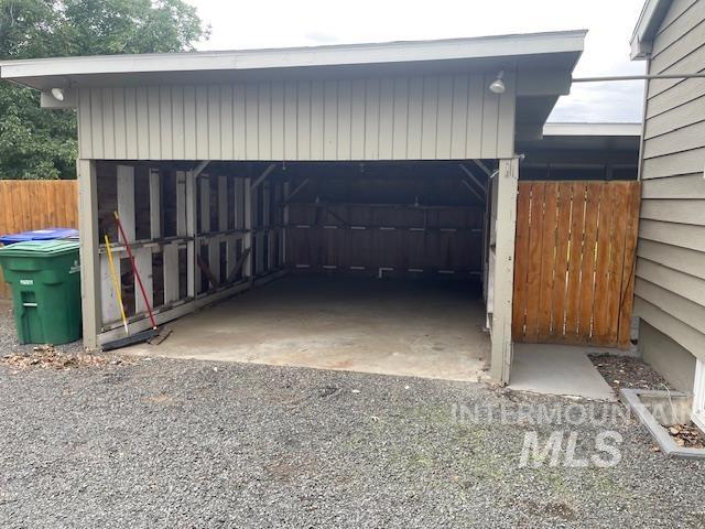 Detached garage/ATV parking