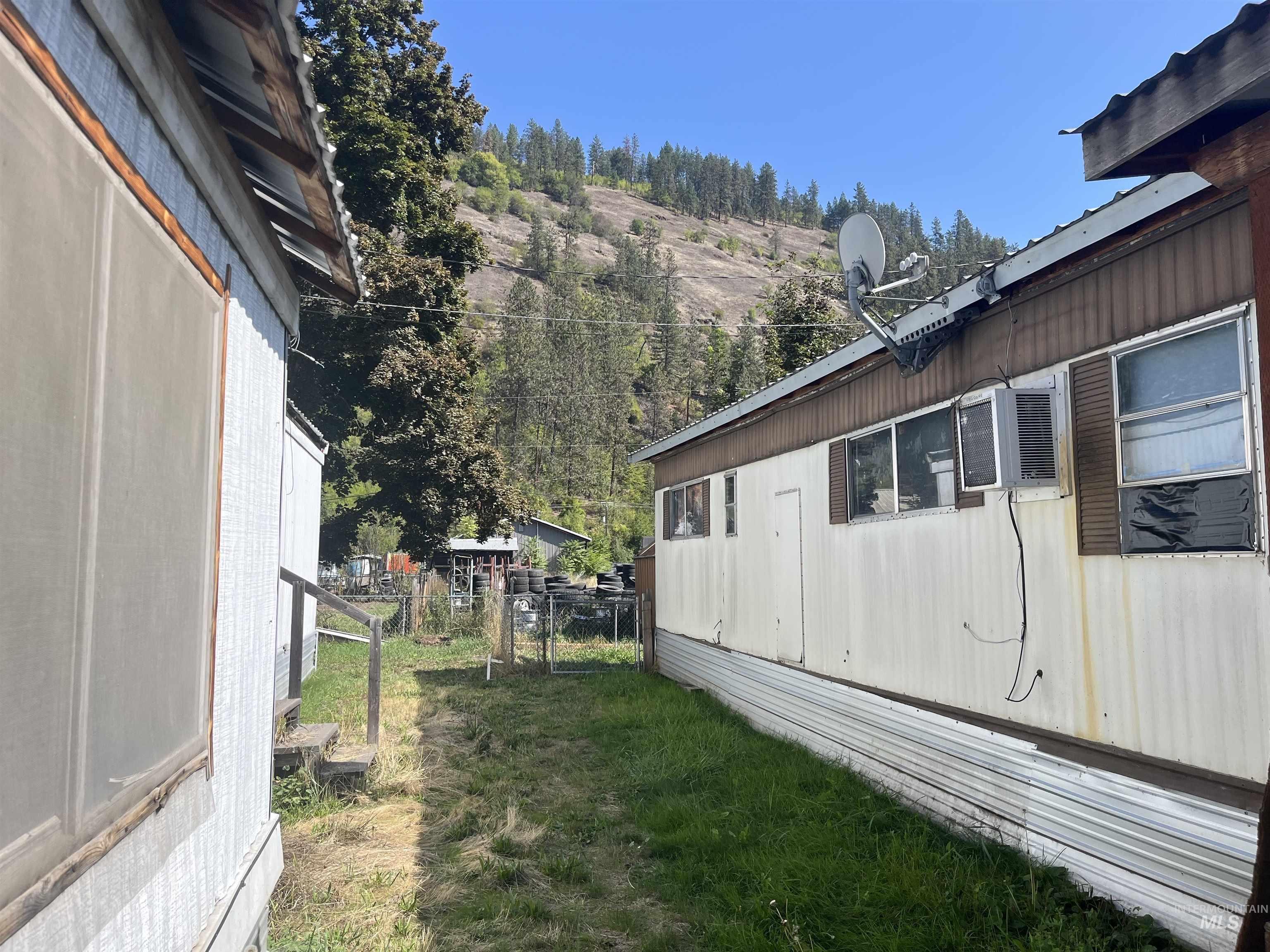 312 Clearwater Avenue, Stites, Idaho 83552, 2 Bedrooms, 1 Bathroom, Residential For Sale, Price $192,500, 98962384
