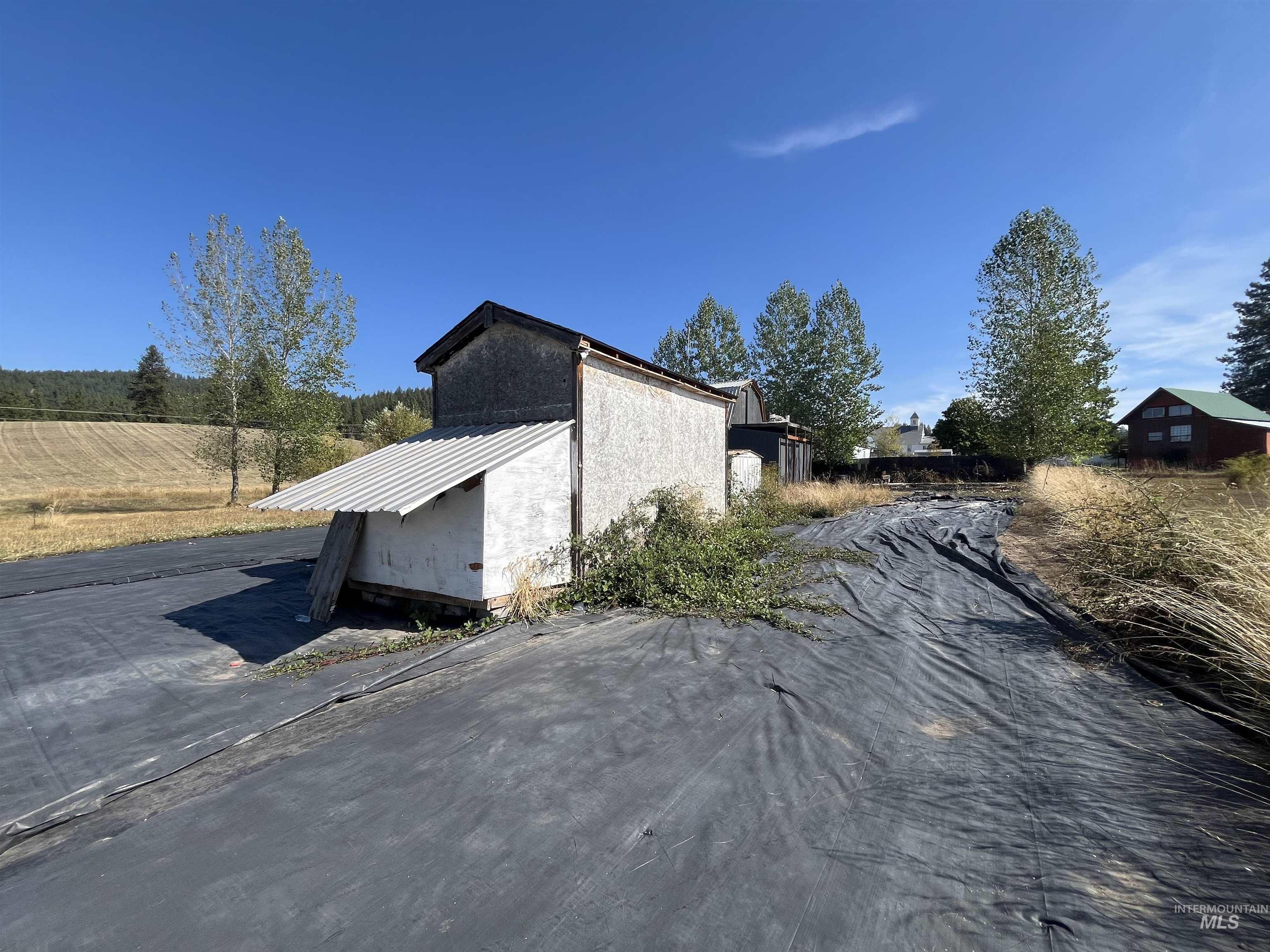 2009 Woodland Road, Kamiah, Idaho 83536, 1 Bedroom, 1 Bathroom, Residential For Sale, Price $159,000, 98962385