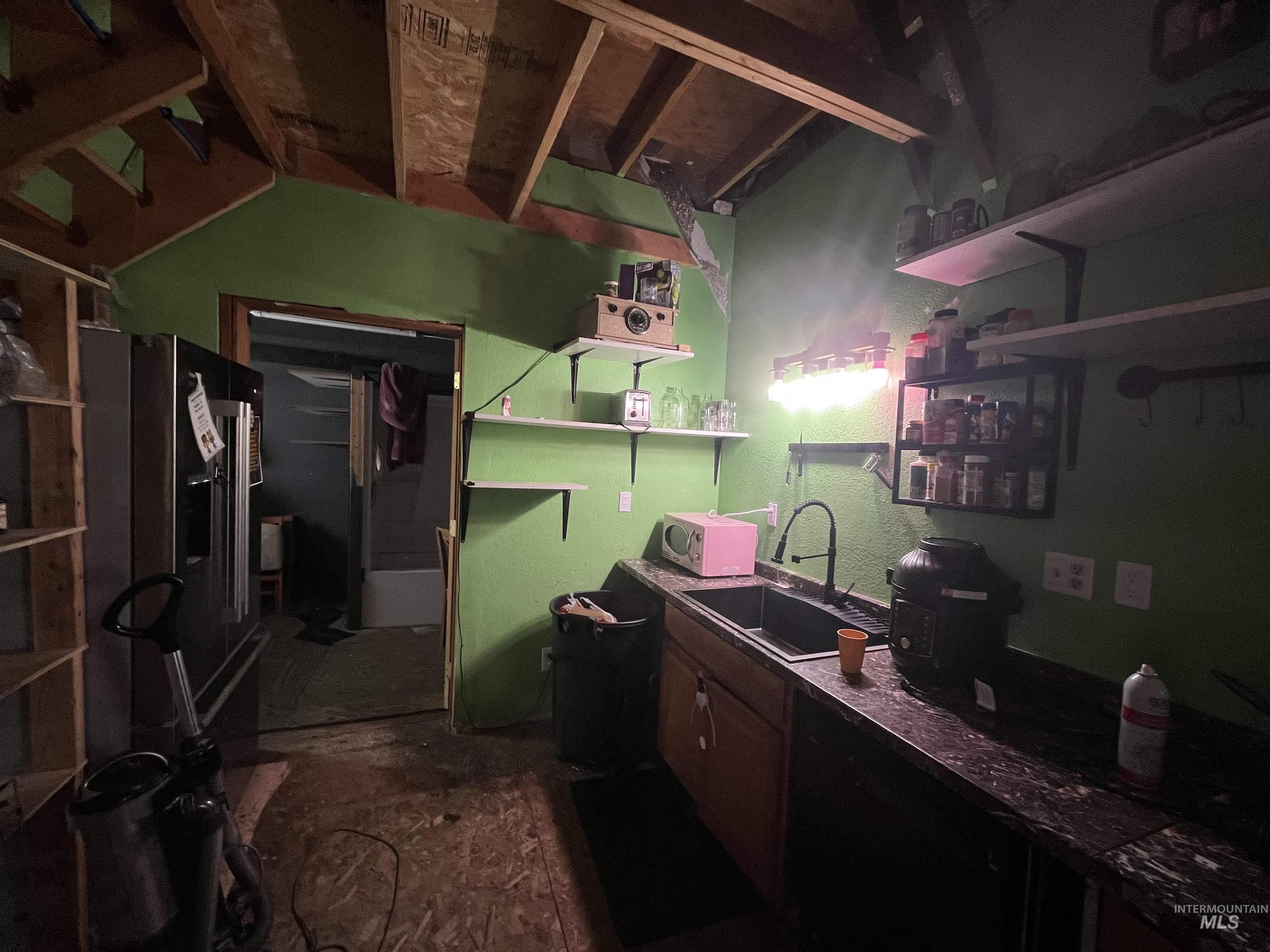 2009 Woodland Road, Kamiah, Idaho 83536, 1 Bedroom, 1 Bathroom, Residential For Sale, Price $159,000, 98962385
