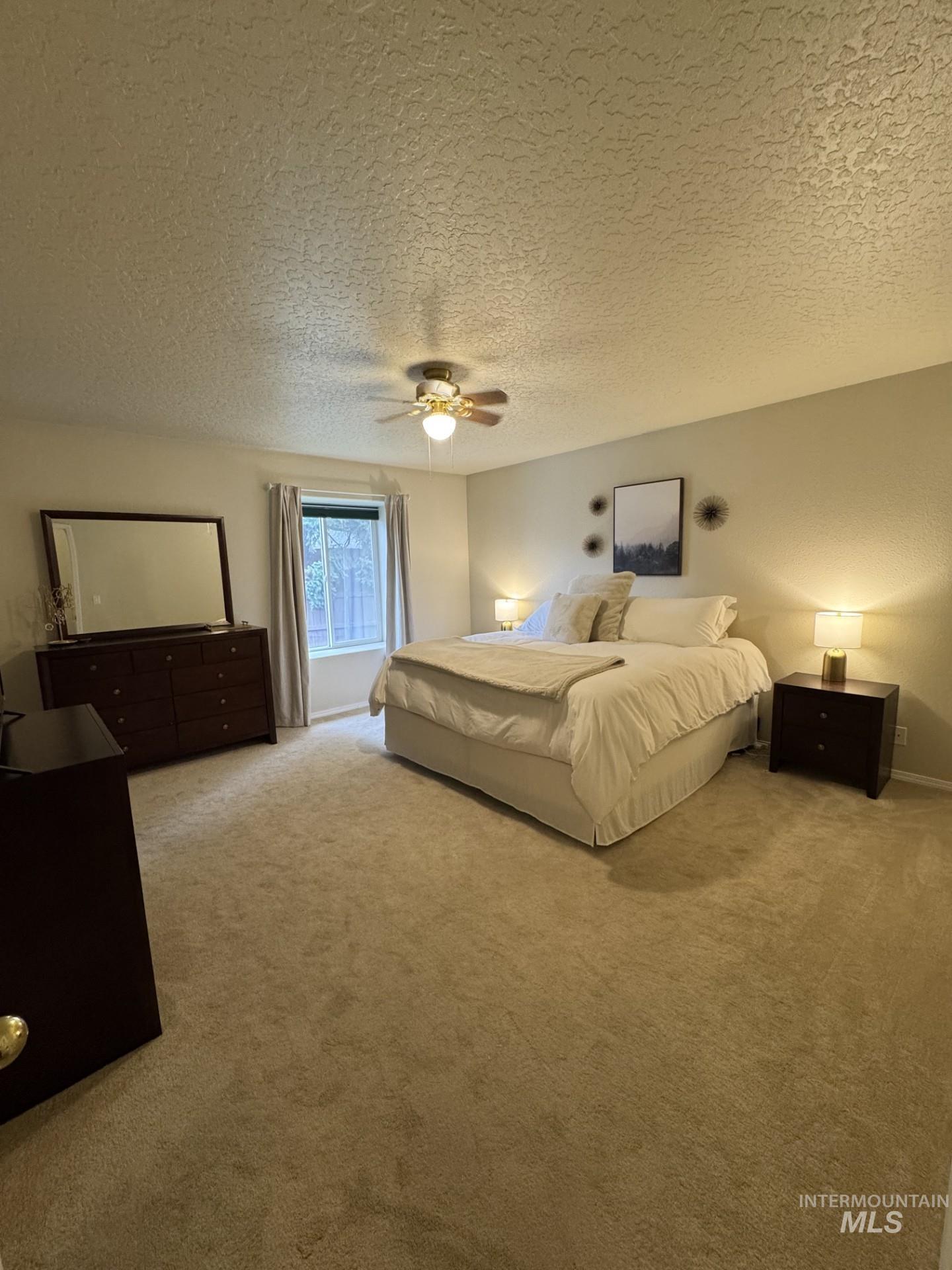 4950 W Hillcrest View Ct, Boise, Idaho 83705, 2 Bedrooms, 2 Bathrooms, Residential For Sale, Price $395,000, 98962390