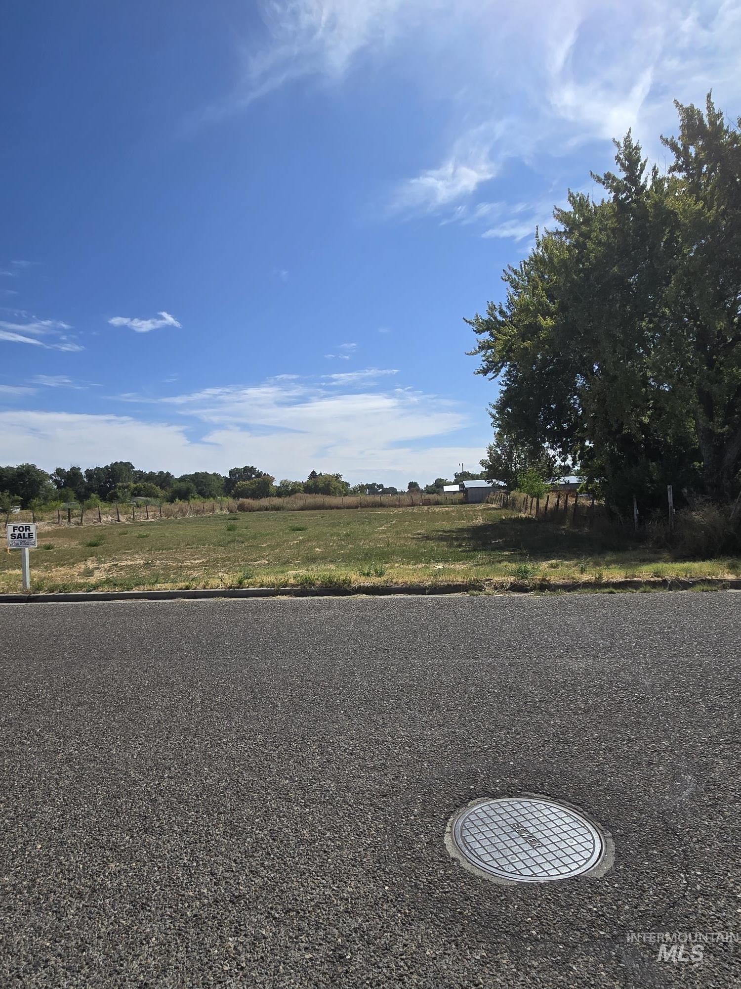 View of yard featuring a rural view