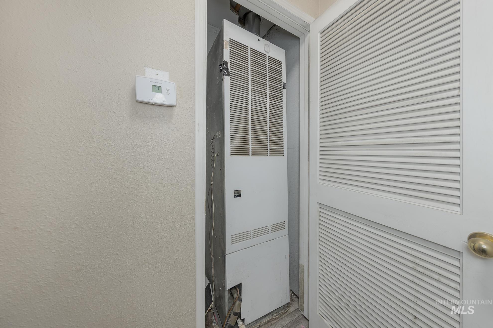 Detailed view of a heating unit