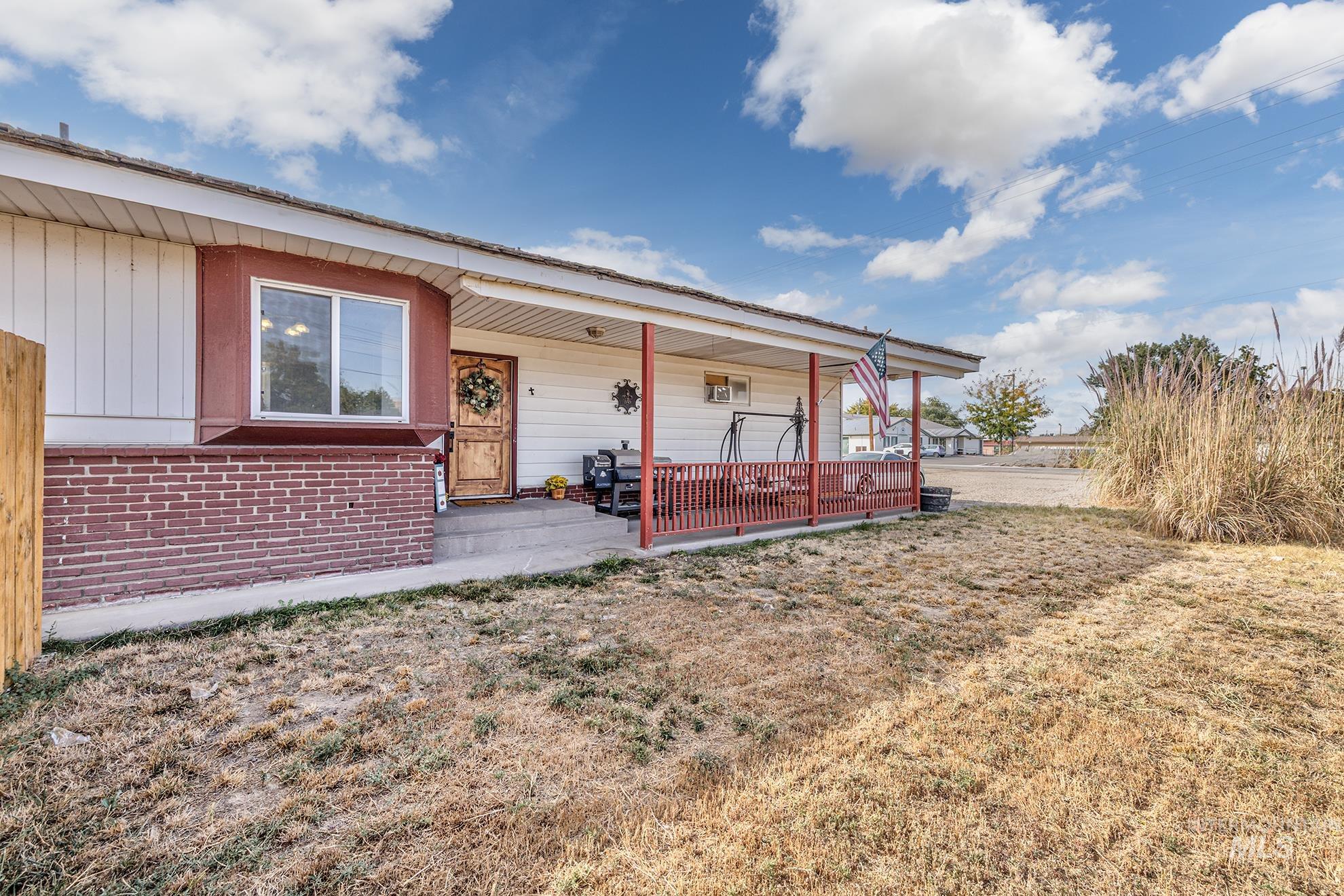 1534 NE 10th Ave., Payette, Idaho 83661, 2 Bedrooms, 7 Rooms, Business/Commercial For Sale, Price $369,000, 98962394