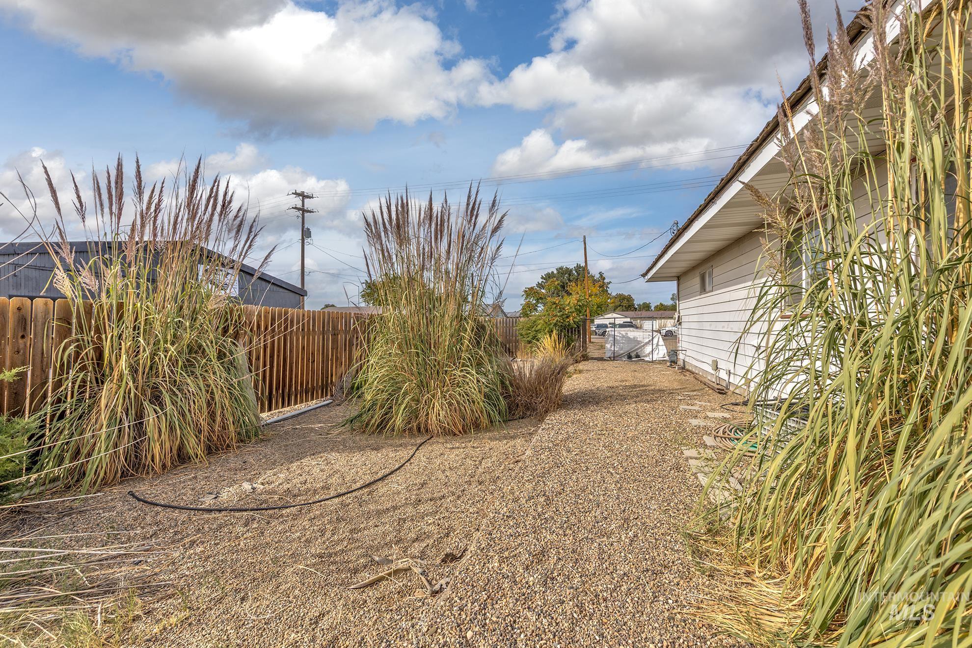 1534 NE 10th Ave., Payette, Idaho 83661, 2 Bedrooms, 7 Rooms, Business/Commercial For Sale, Price $369,000, 98962394