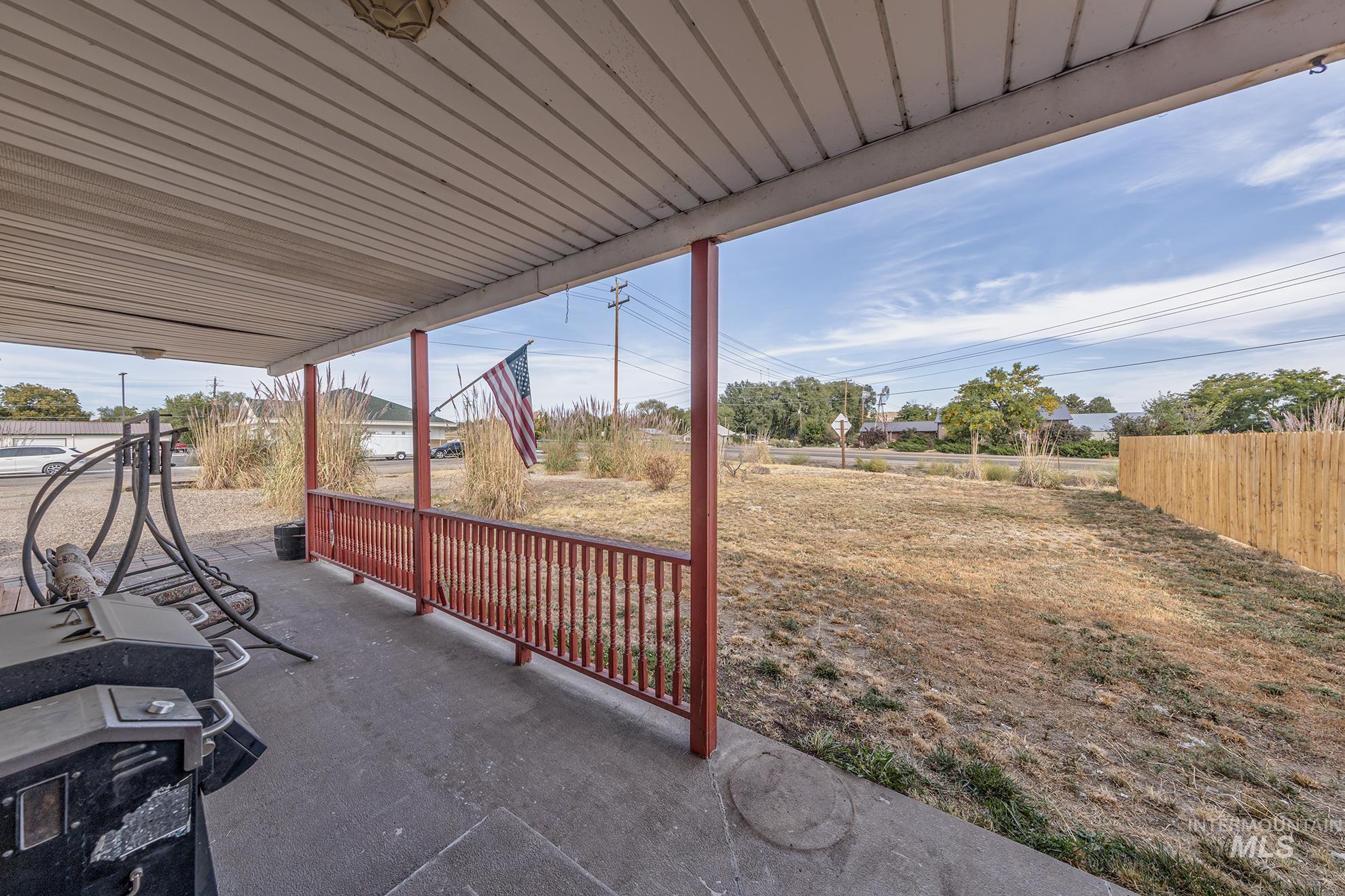 1534 NE 10th Ave., Payette, Idaho 83661, 2 Bedrooms, 7 Rooms, Business/Commercial For Sale, Price $369,000, 98962394