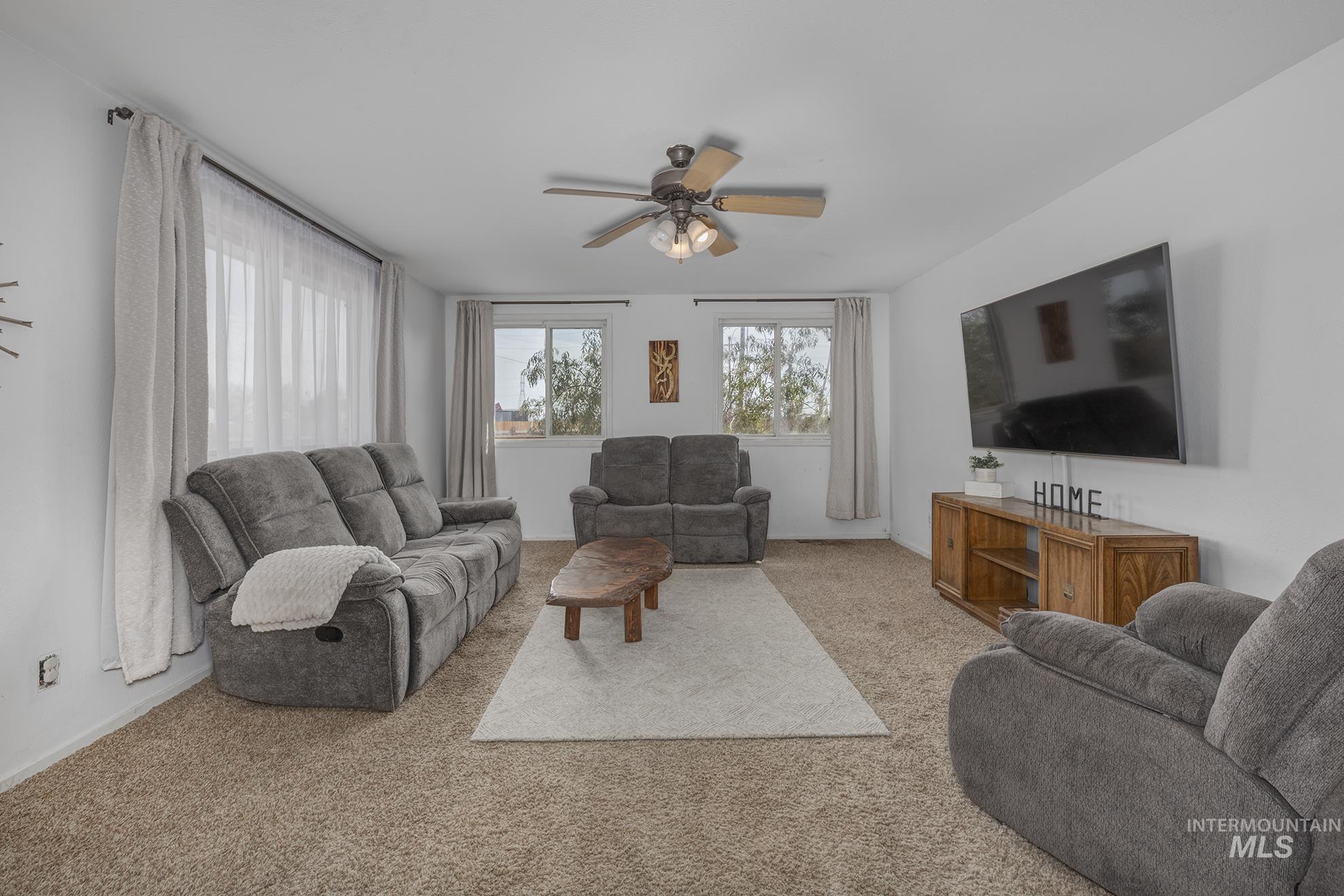 1534 NE 10th Ave., Payette, Idaho 83661, 2 Bedrooms, 7 Rooms, Business/Commercial For Sale, Price $369,000, 98962394