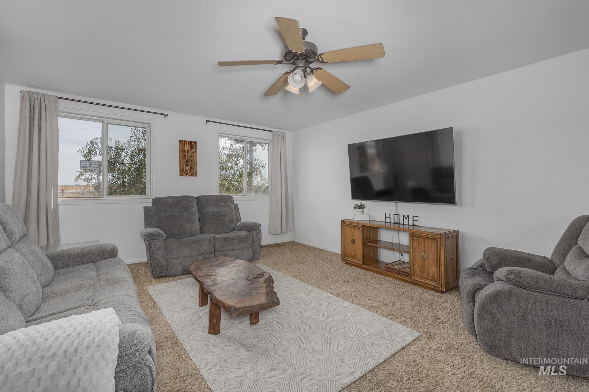 1534 NE 10th Ave., Payette, Idaho 83661, 2 Bedrooms, 7 Rooms, Business/Commercial For Sale, Price $369,000, 98962394