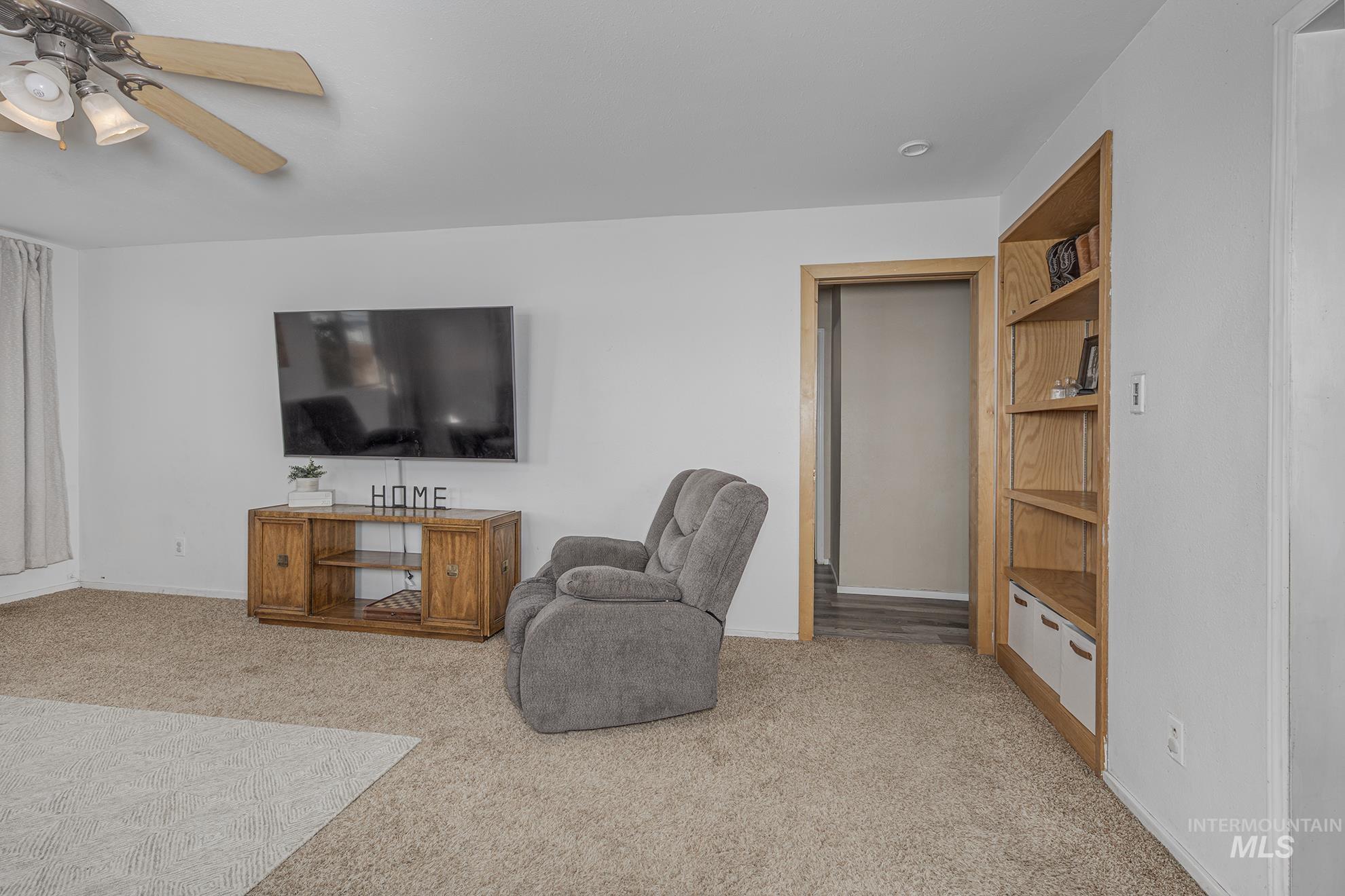 1534 NE 10th Ave., Payette, Idaho 83661, 2 Bedrooms, 7 Rooms, Business/Commercial For Sale, Price $369,000, 98962394