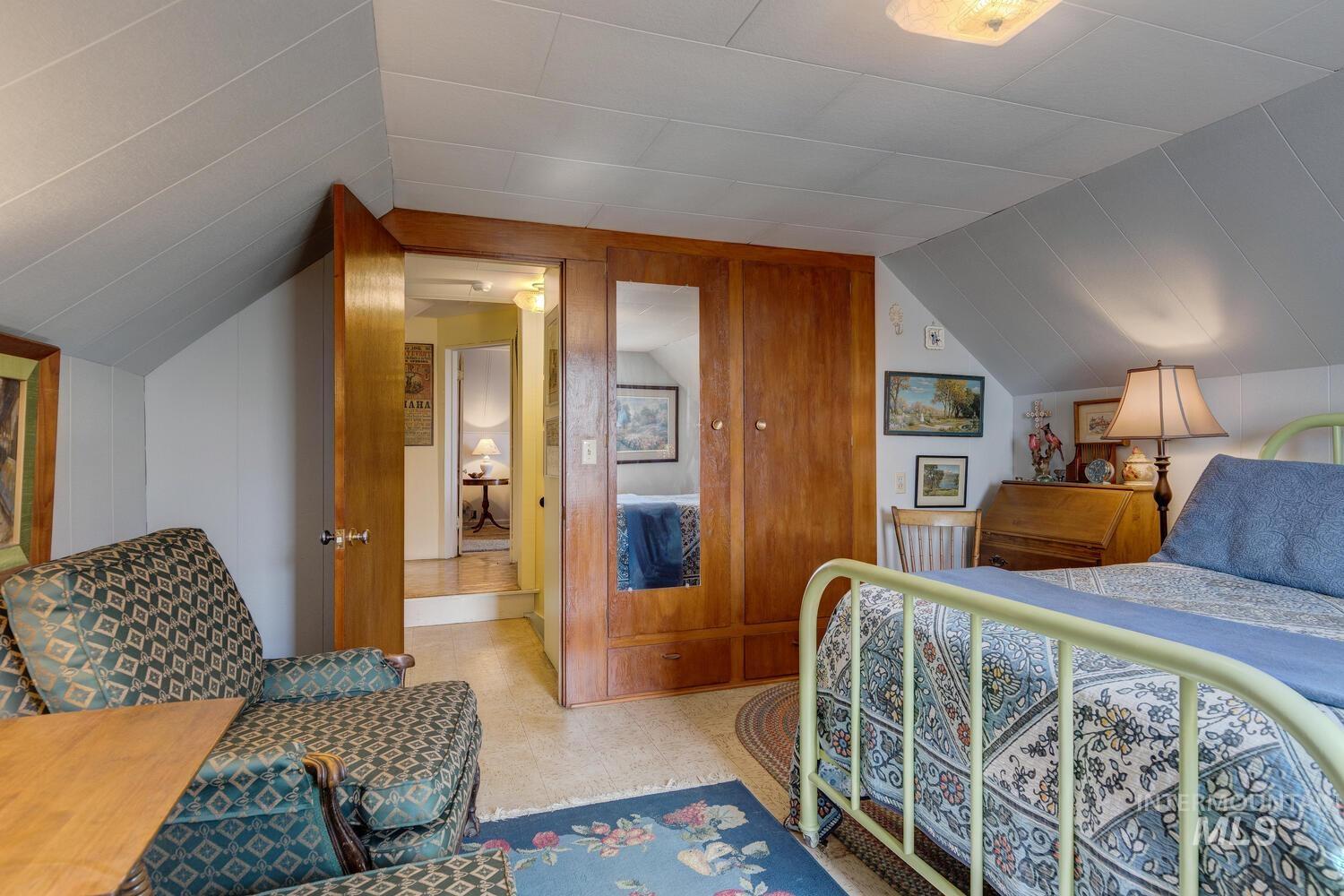 160 N 2nd Street, Cambridge, Idaho 83610, 4 Bedrooms, 1 Bathroom, Residential For Sale, Price $325,000, 98962398