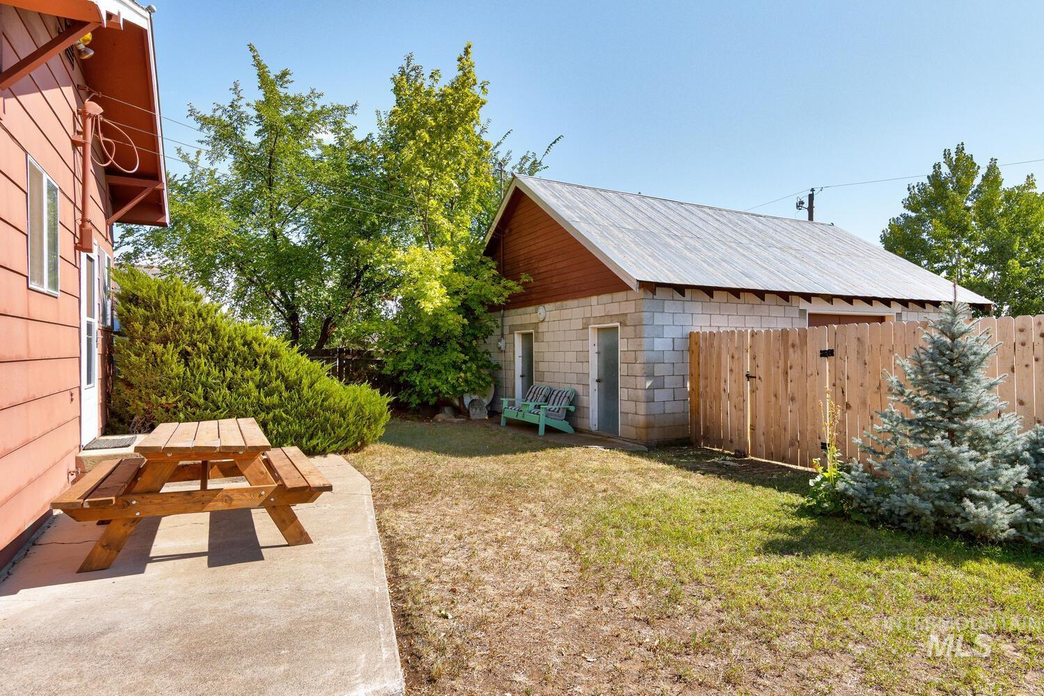 160 N 2nd Street, Cambridge, Idaho 83610, 4 Bedrooms, 1 Bathroom, Residential For Sale, Price $325,000, 98962398