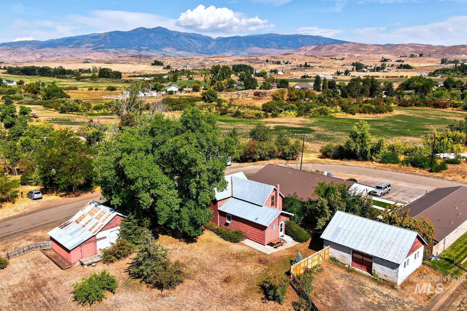 160 N 2nd Street, Cambridge, Idaho 83610, 4 Bedrooms, 1 Bathroom, Residential For Sale, Price $325,000, 98962398