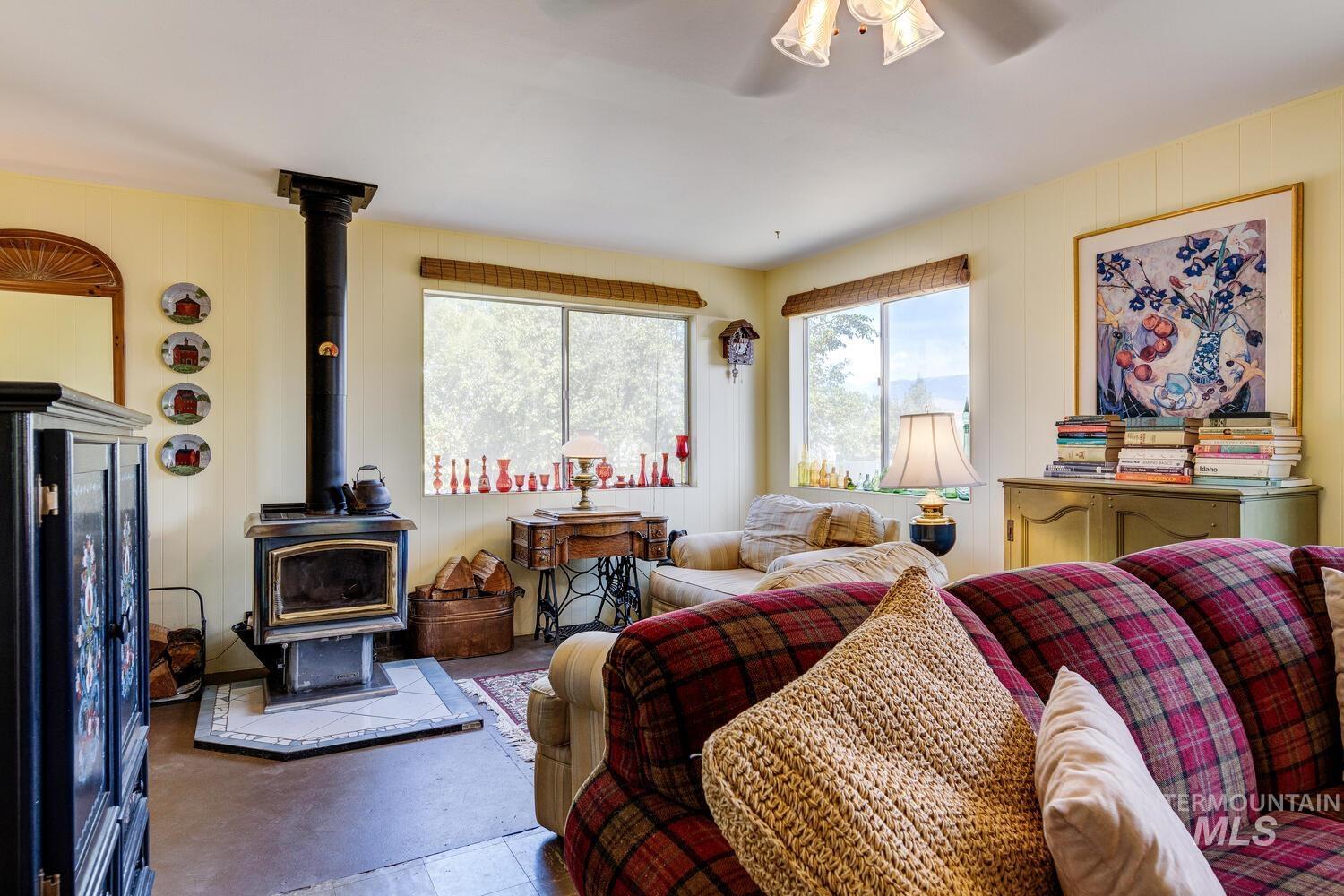 160 N 2nd Street, Cambridge, Idaho 83610, 4 Bedrooms, 1 Bathroom, Residential For Sale, Price $325,000, 98962398