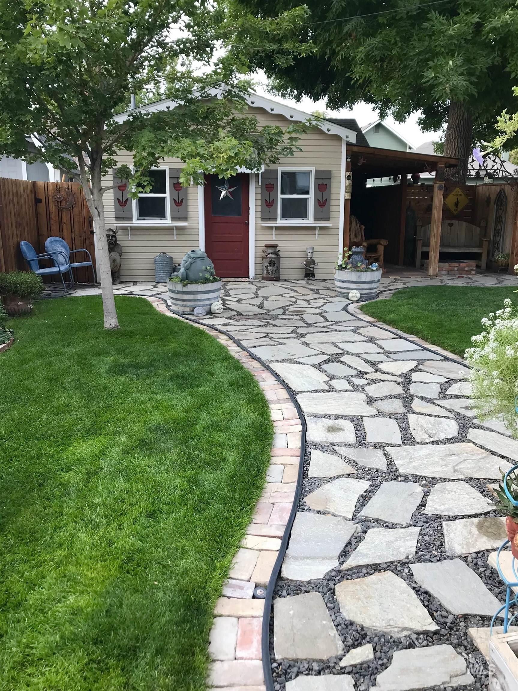 225 8th Ave North, Buhl, Idaho 83316, 3 Bedrooms, 1 Bathroom, Residential For Sale, Price $282,000, 98962448