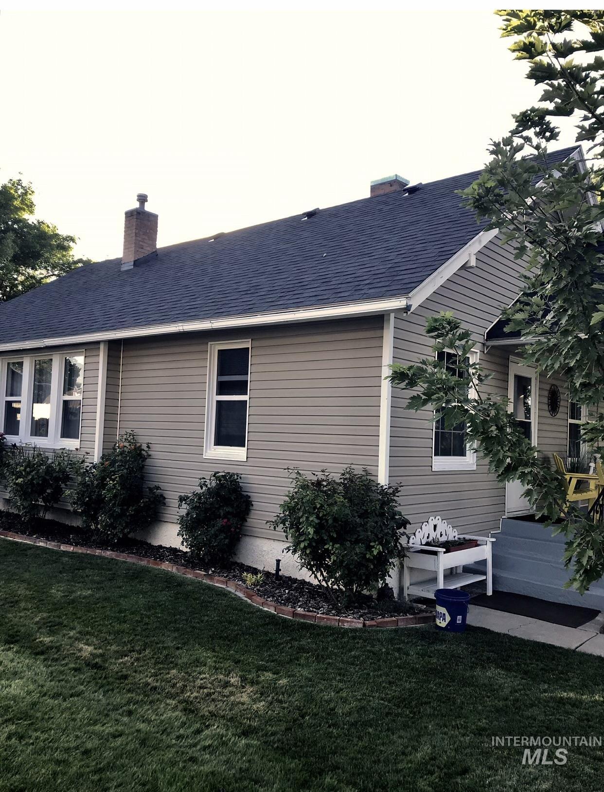 225 8th Ave North, Buhl, Idaho 83316, 3 Bedrooms, 1 Bathroom, Residential For Sale, Price $282,000, 98962448