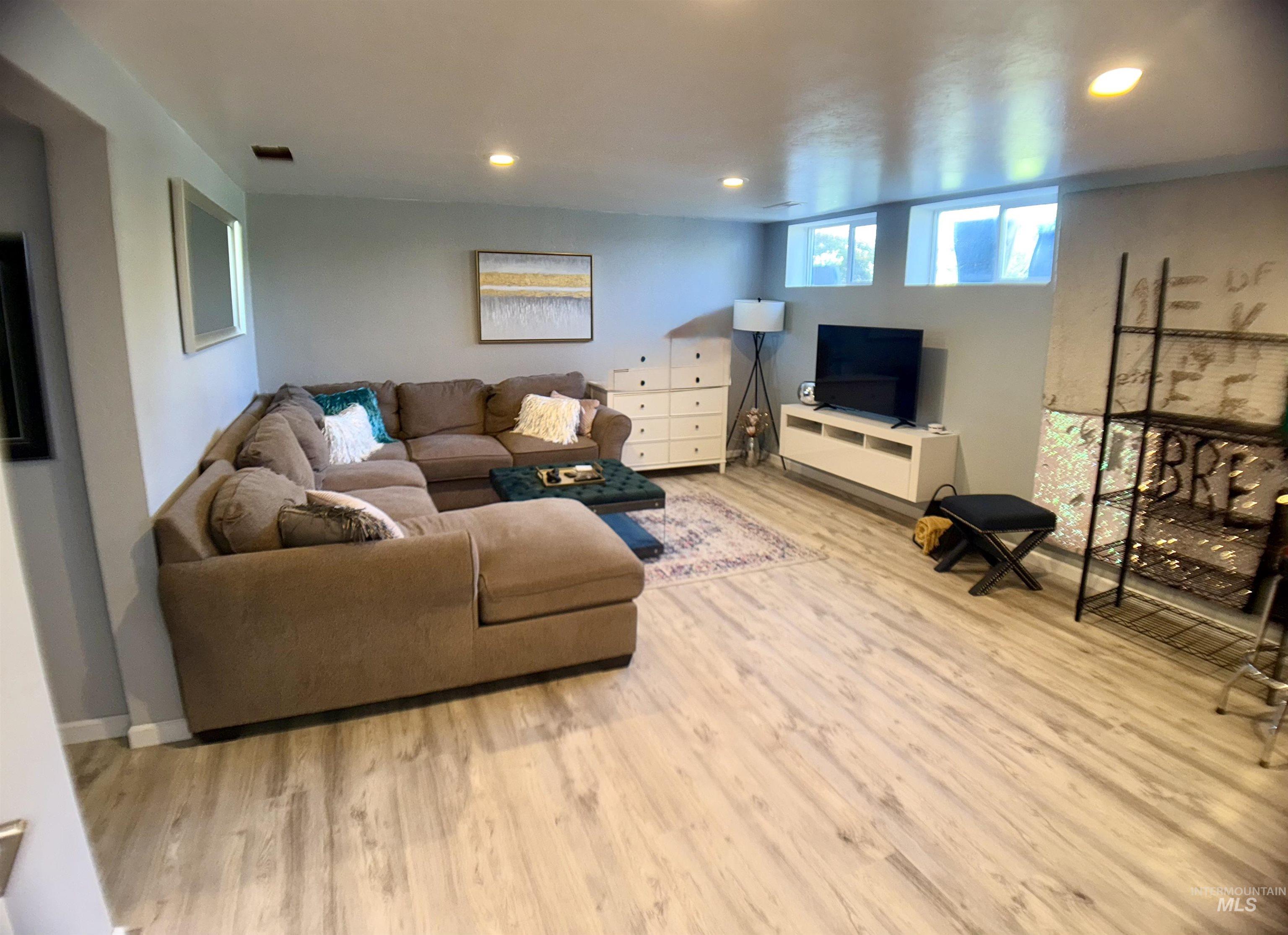 2311 4th ave, Clarkston, Washington 99403, 4 Bedrooms, 3 Bathrooms, Residential For Sale, Price $499,000, 98962450