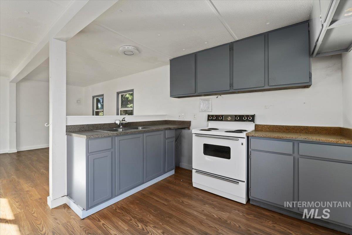 8647 W Antelope Ln, Boise, Idaho 83704, 2 Bedrooms, 1 Bathroom, Residential For Sale, Price $59,950, 98962507