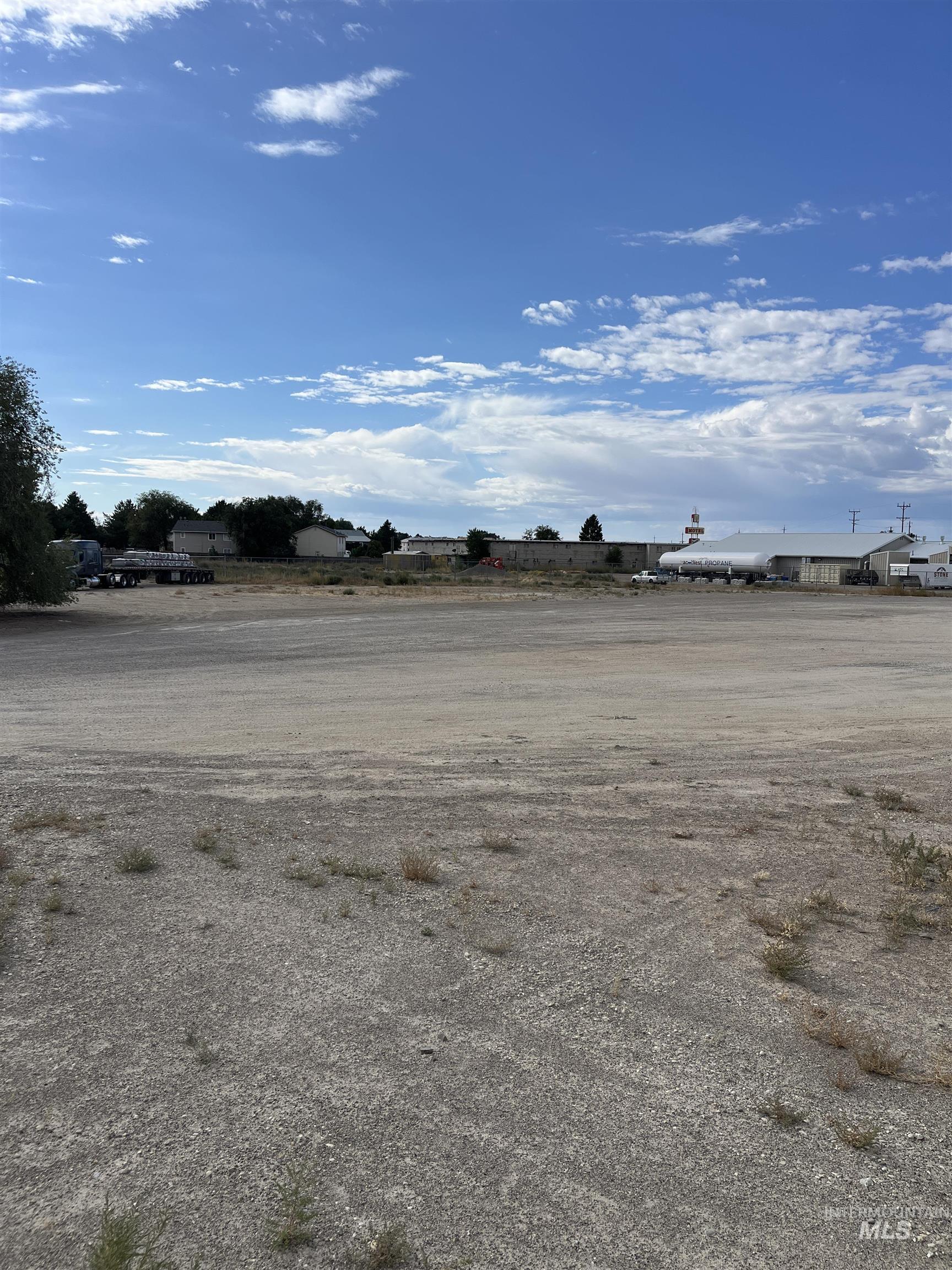 View of Parcel from NW corner looking S SE