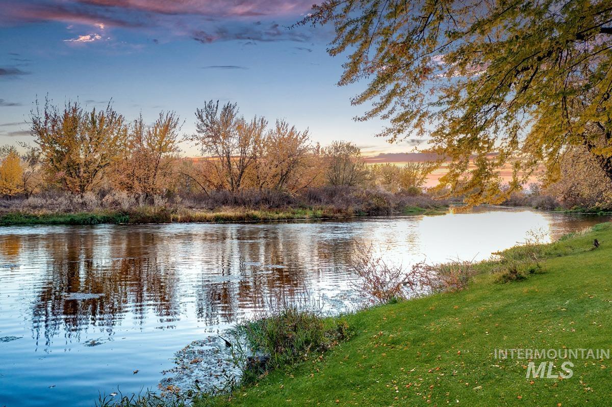 7051 Saddle Bred Way, Star, Idaho 83669, 3 Bedrooms, 2.5 Bathrooms, Residential Income For Sale, Price $1,399,900, 98962608