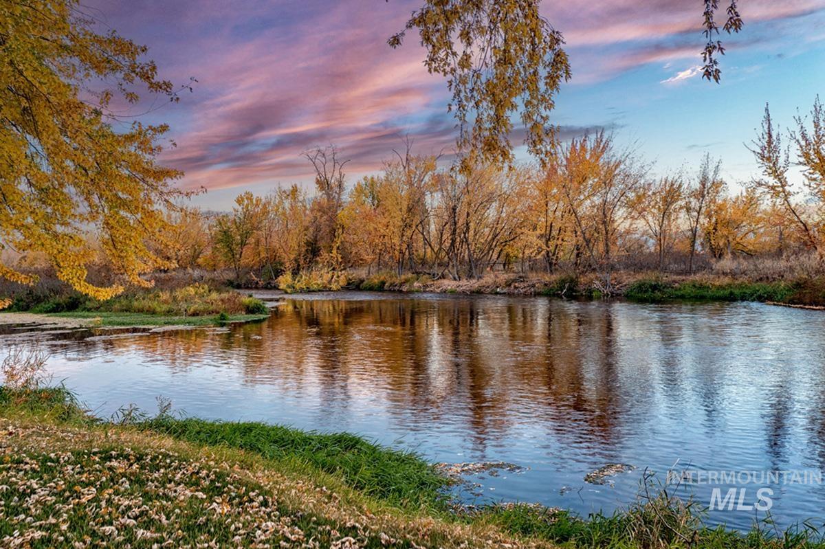 7051 Saddle Bred Way, Star, Idaho 83669, 3 Bedrooms, 2.5 Bathrooms, Residential Income For Sale, Price $1,399,900, 98962608