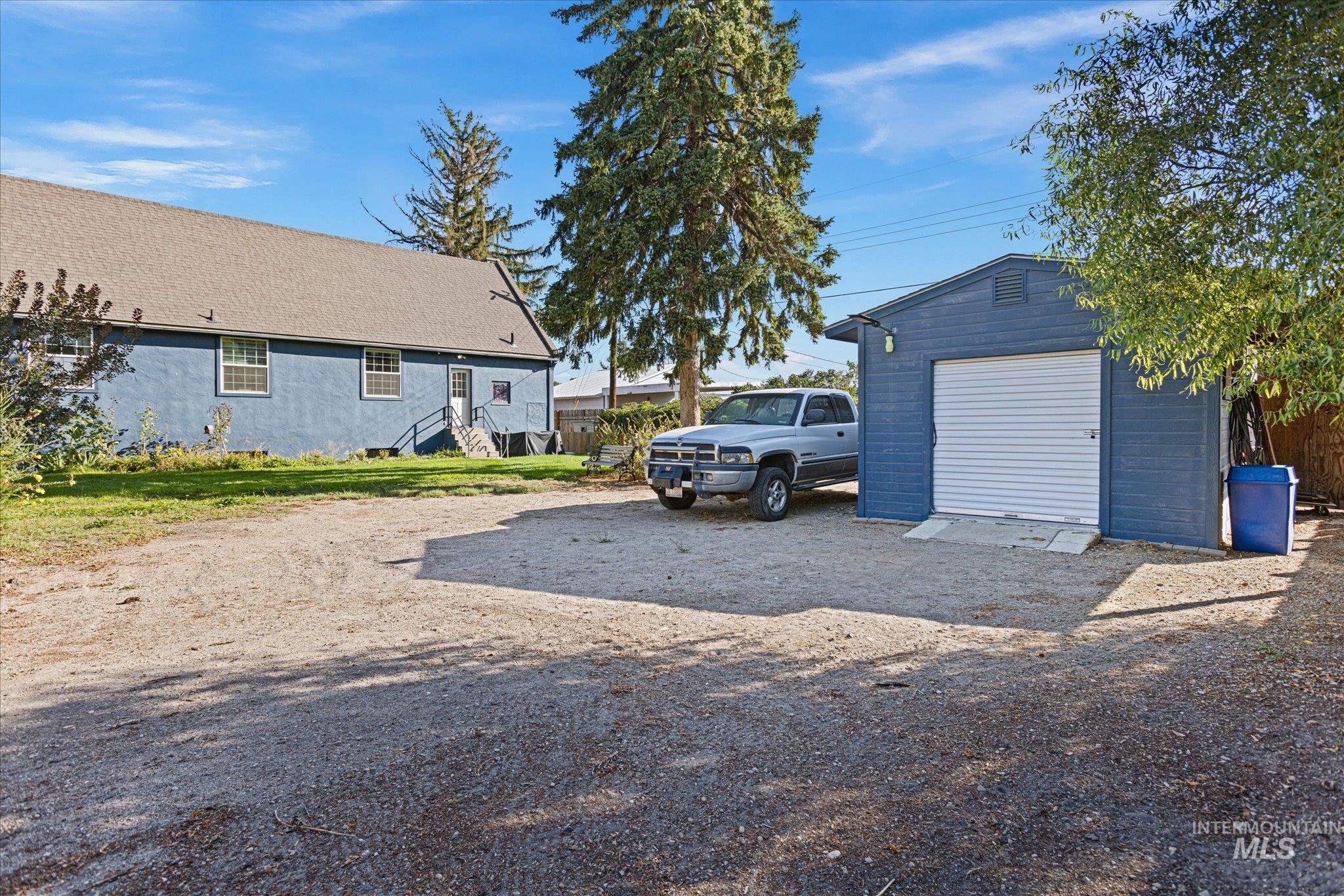 712 N 4th Street, Parma, Idaho 83660, 1 Bedroom, 2 Bathrooms, Residential Income For Sale, Price $550,000, 98962615