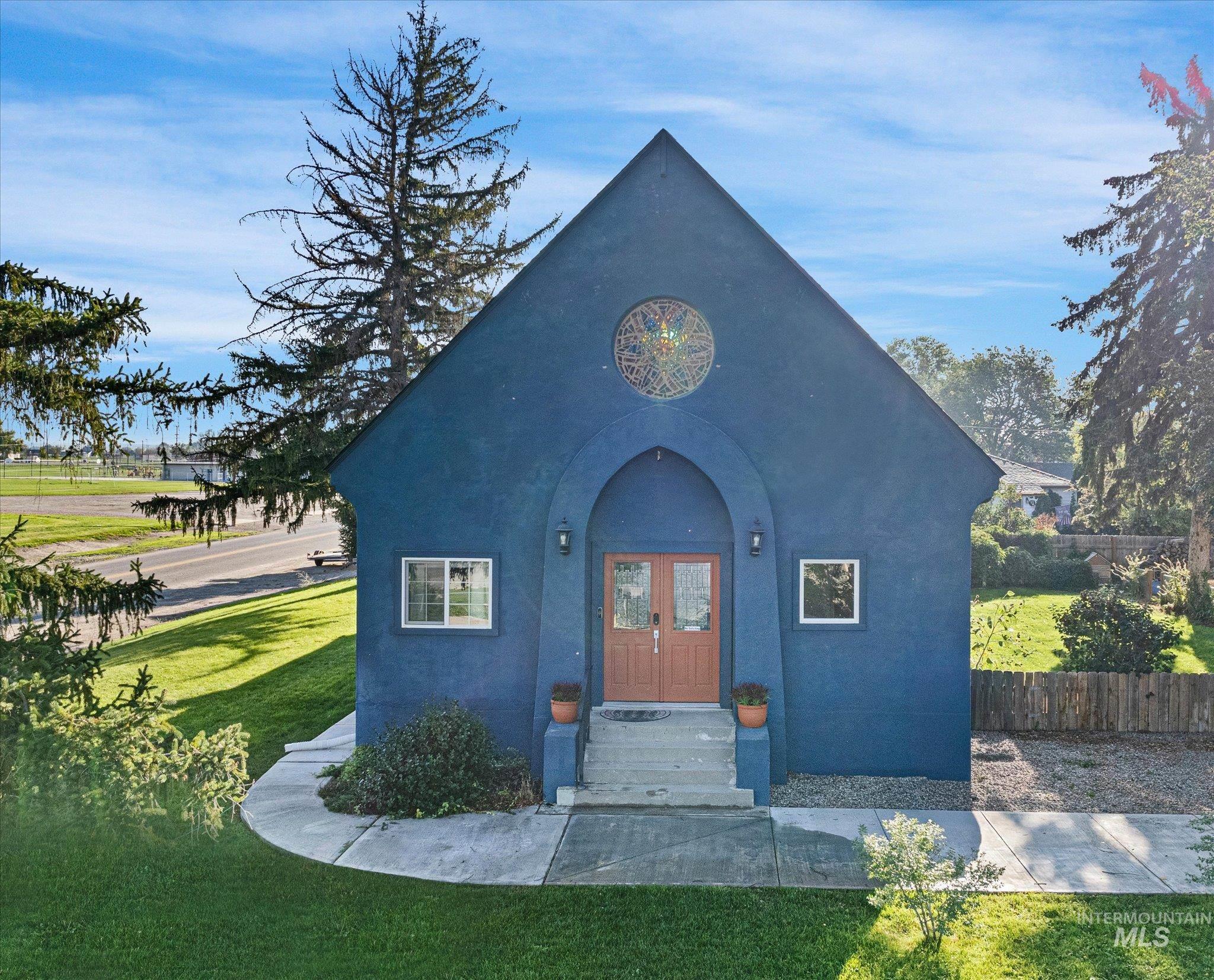 712 N 4th Street, Parma, Idaho 83660, 1 Bedroom, 2 Bathrooms, Residential Income For Sale, Price $550,000, 98962615