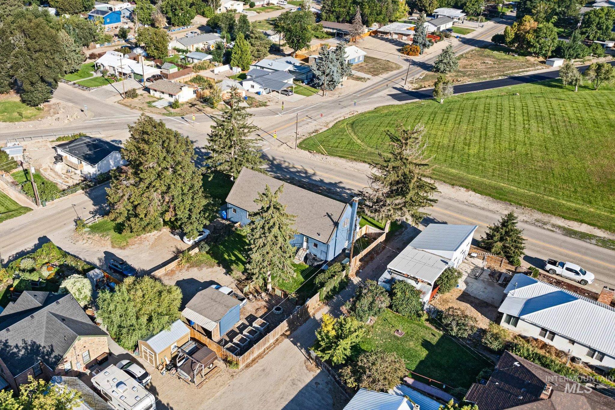 712 N 4th Street, Parma, Idaho 83660, 1 Bedroom, 2 Bathrooms, Residential Income For Sale, Price $550,000, 98962615