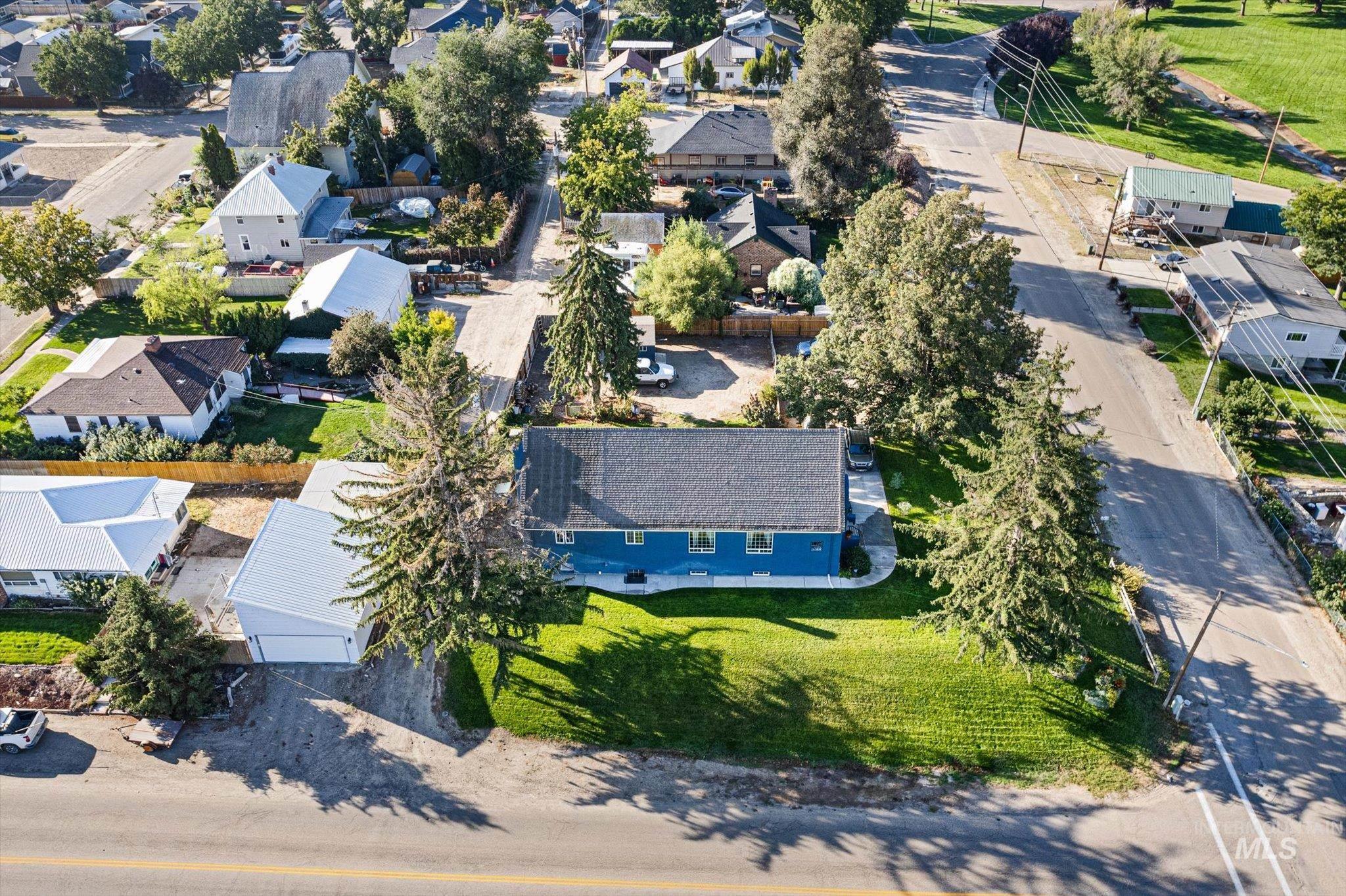 712 N 4th Street, Parma, Idaho 83660, 1 Bedroom, 2 Bathrooms, Residential Income For Sale, Price $550,000, 98962615